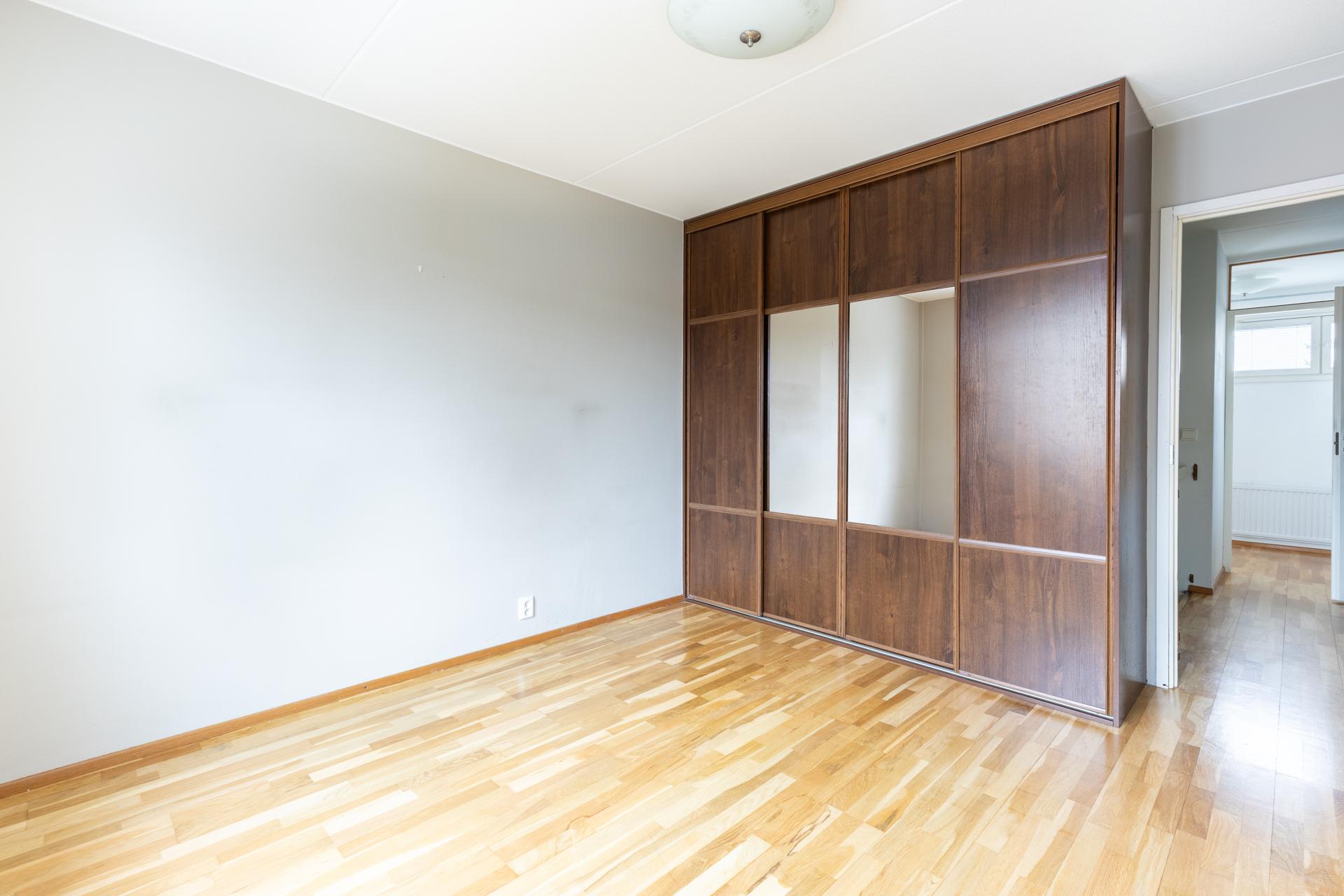 Porvarinkuja 2, Tapulikaupunki, Helsinki