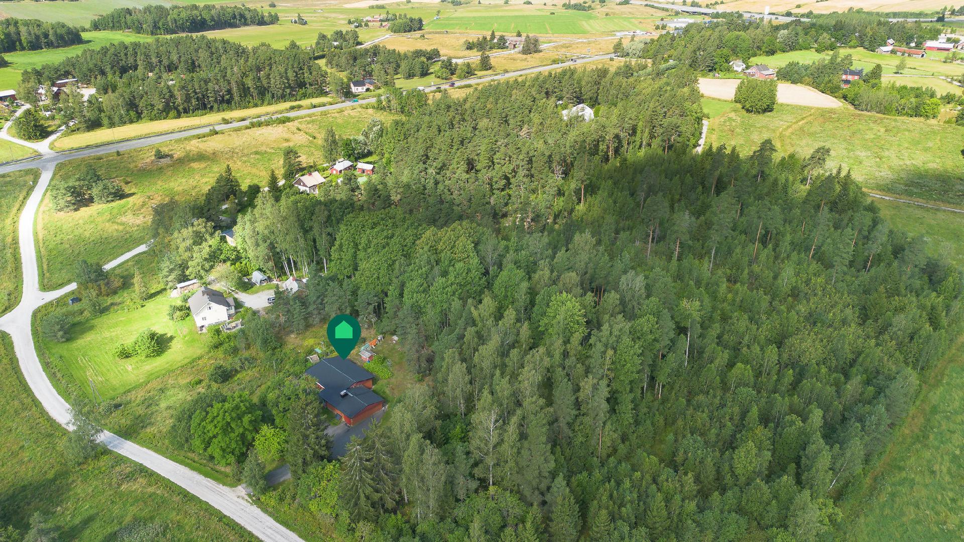 VASKIONTIE JA MOOTTORITIEN LIITTYMÄ LÄHELLÄ