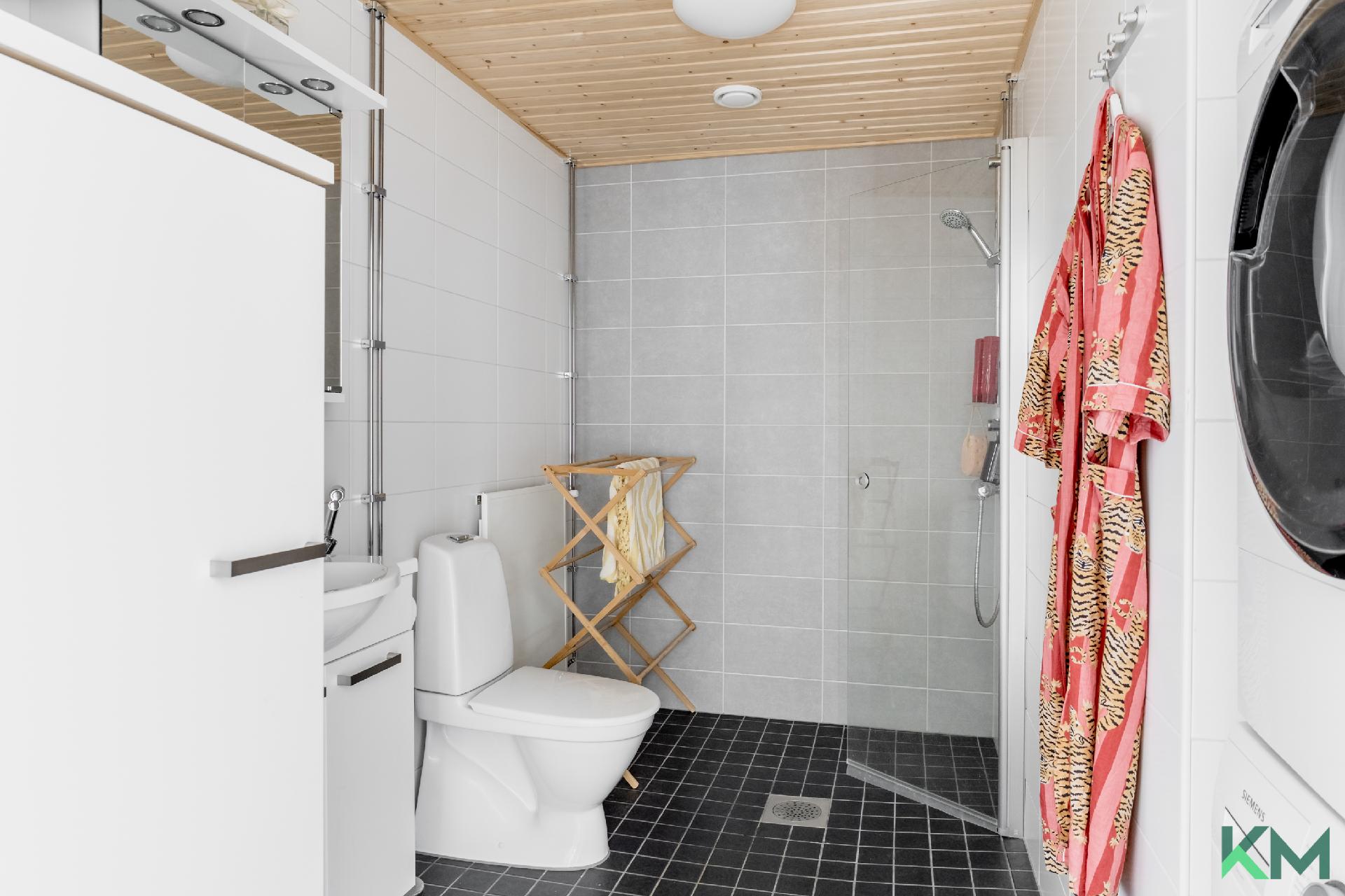 Kuvastimentie 1, Friisilä, Espoo