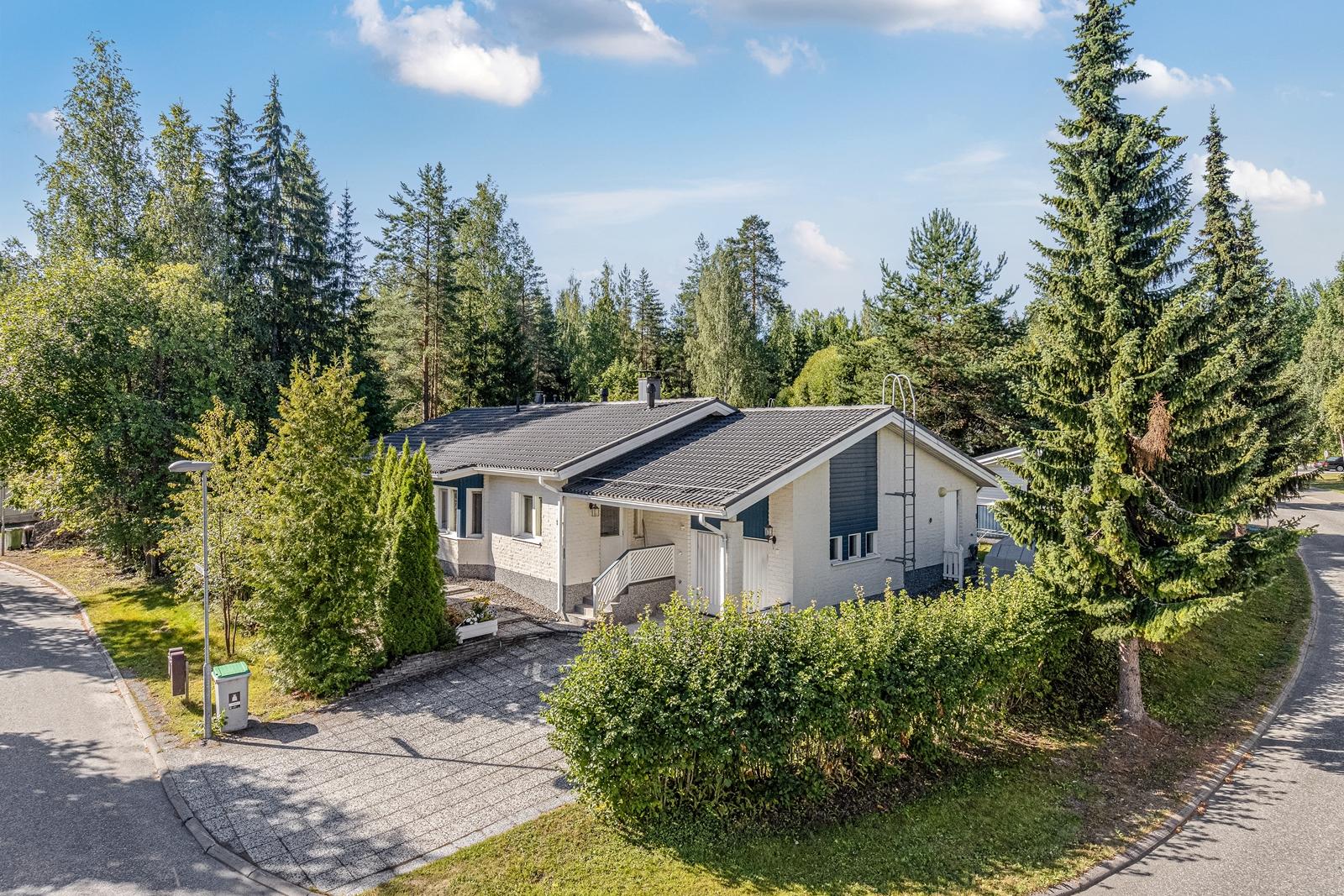 Kanadankuja 1, Pirtti, Kuopio