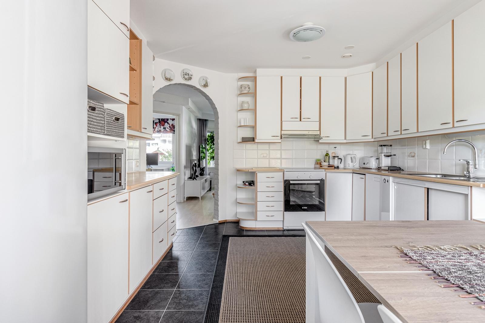 Kanadankuja 1, Pirtti, Kuopio