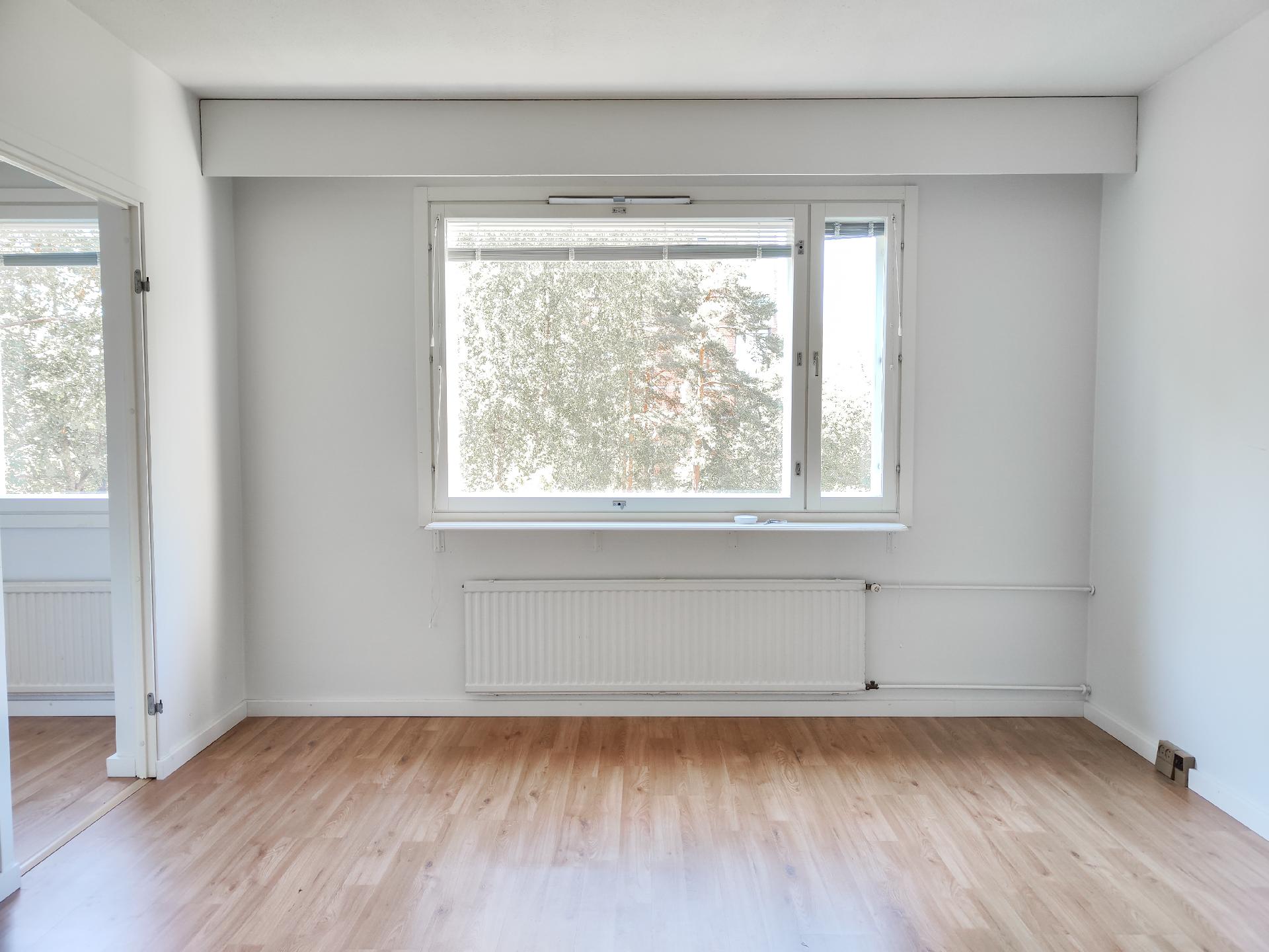 Täysikuu 10, Olari, Espoo