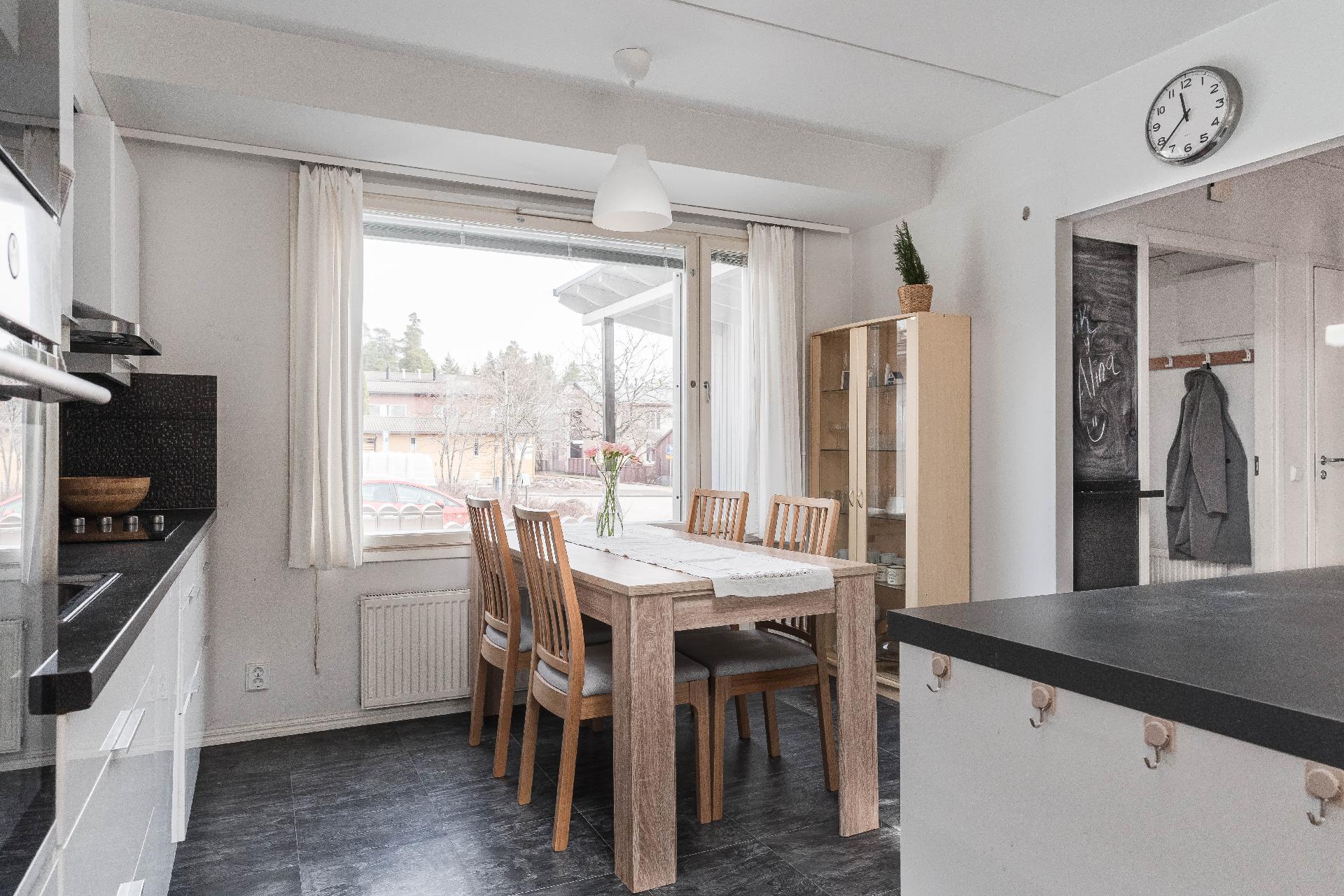 Nurmilinnuntie 1, Rastaala, Espoo