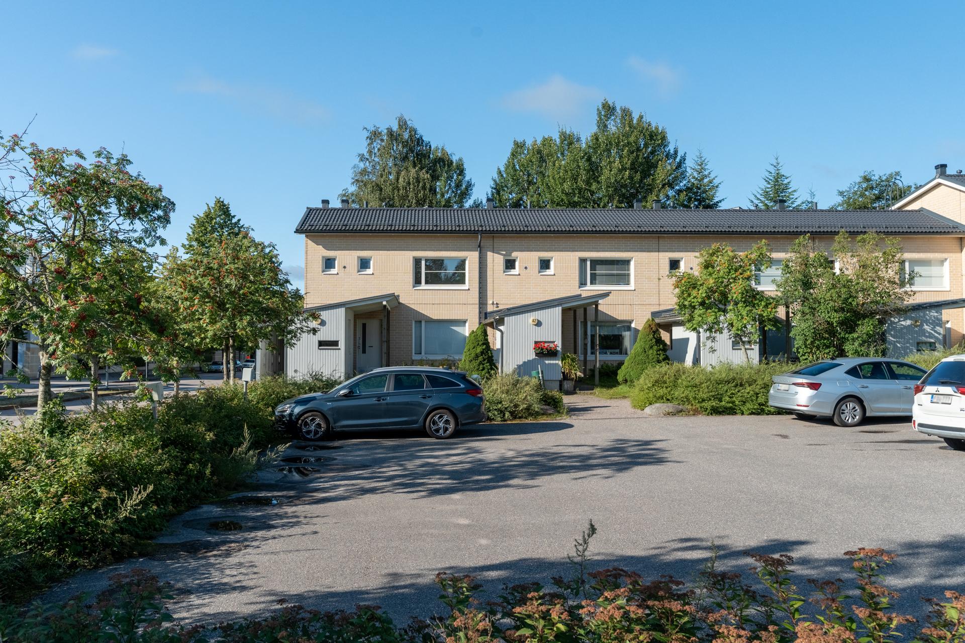 Nurmilinnuntie 1, Rastaala, Espoo