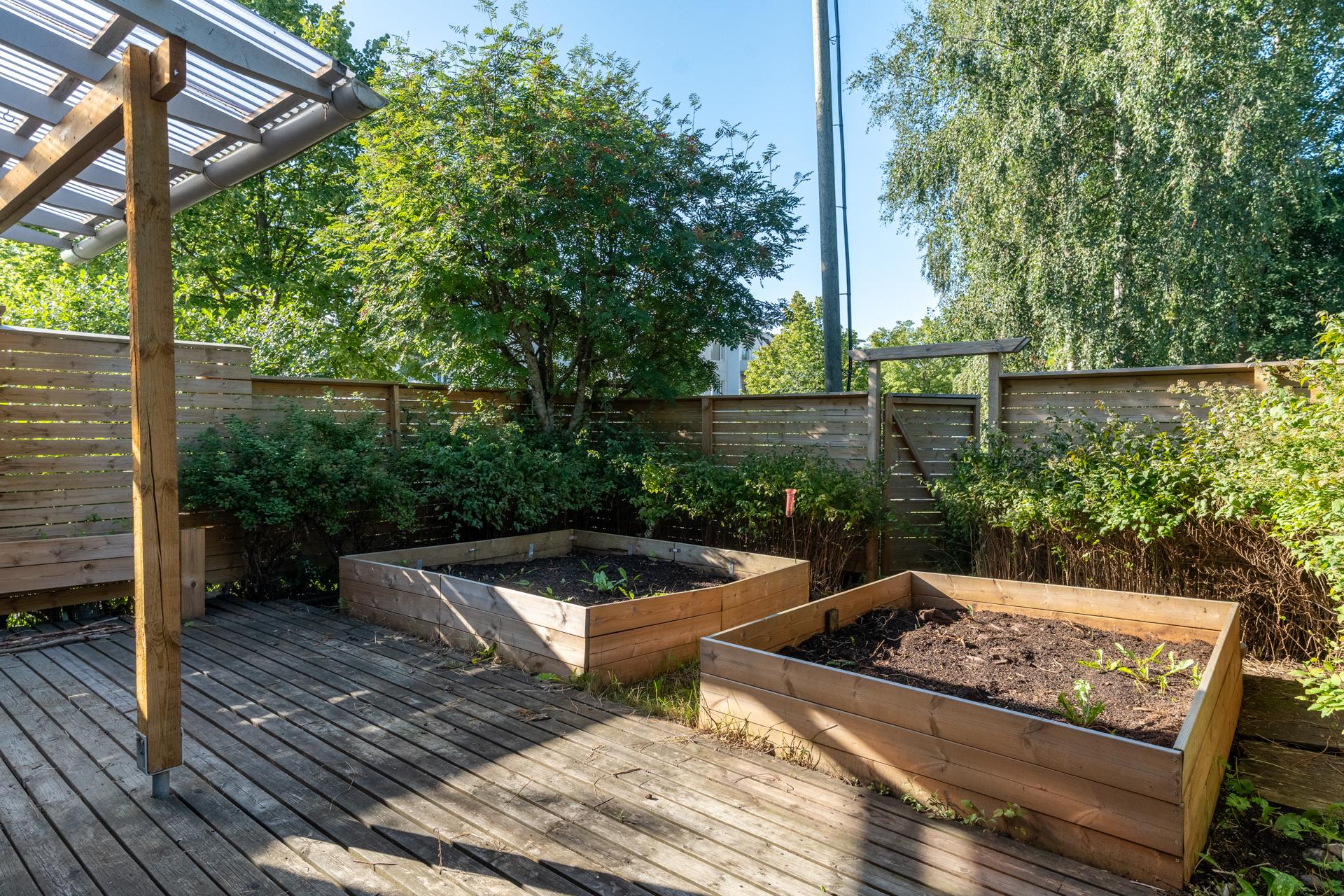 Nurmilinnuntie 1, Rastaala, Espoo