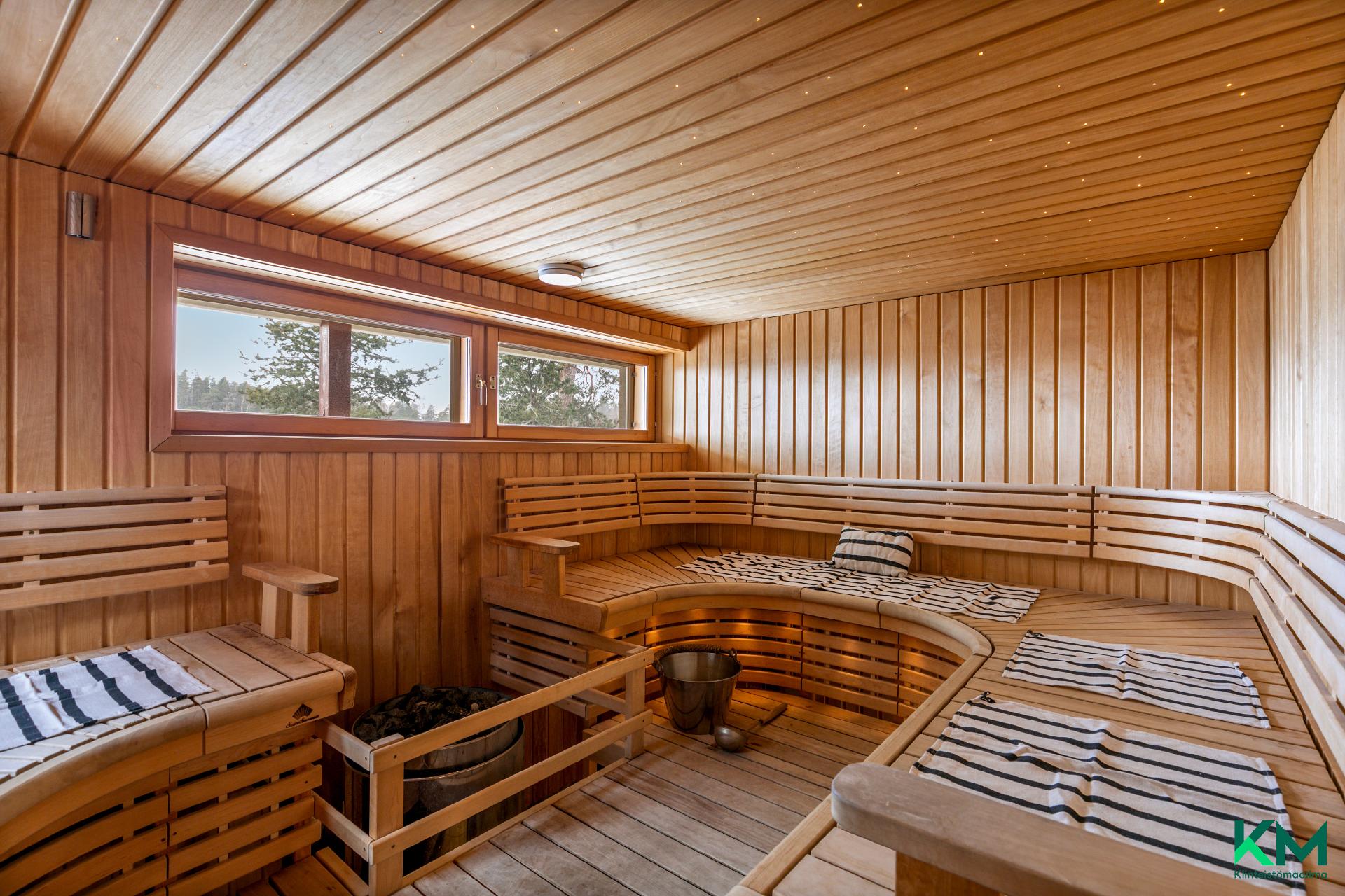 Matosaarentie 19, Jollas, Helsinki