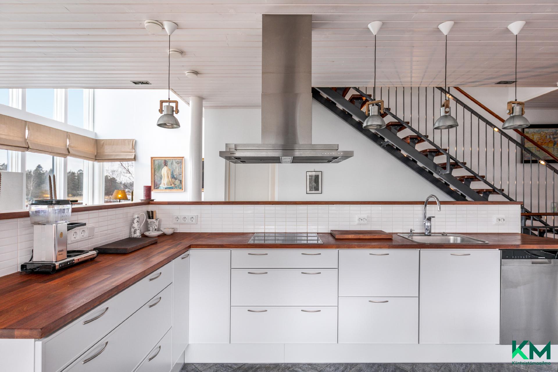 Matosaarentie 19, Jollas, Helsinki