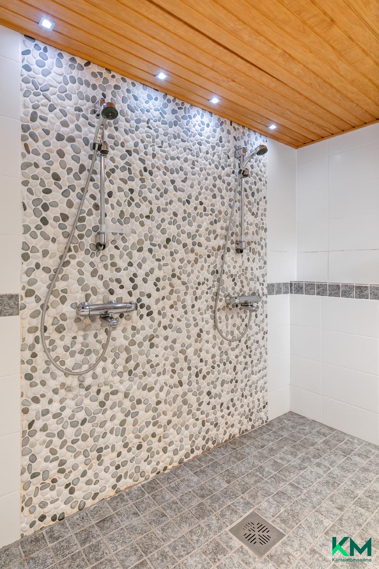 Matosaarentie 19, Jollas, Helsinki