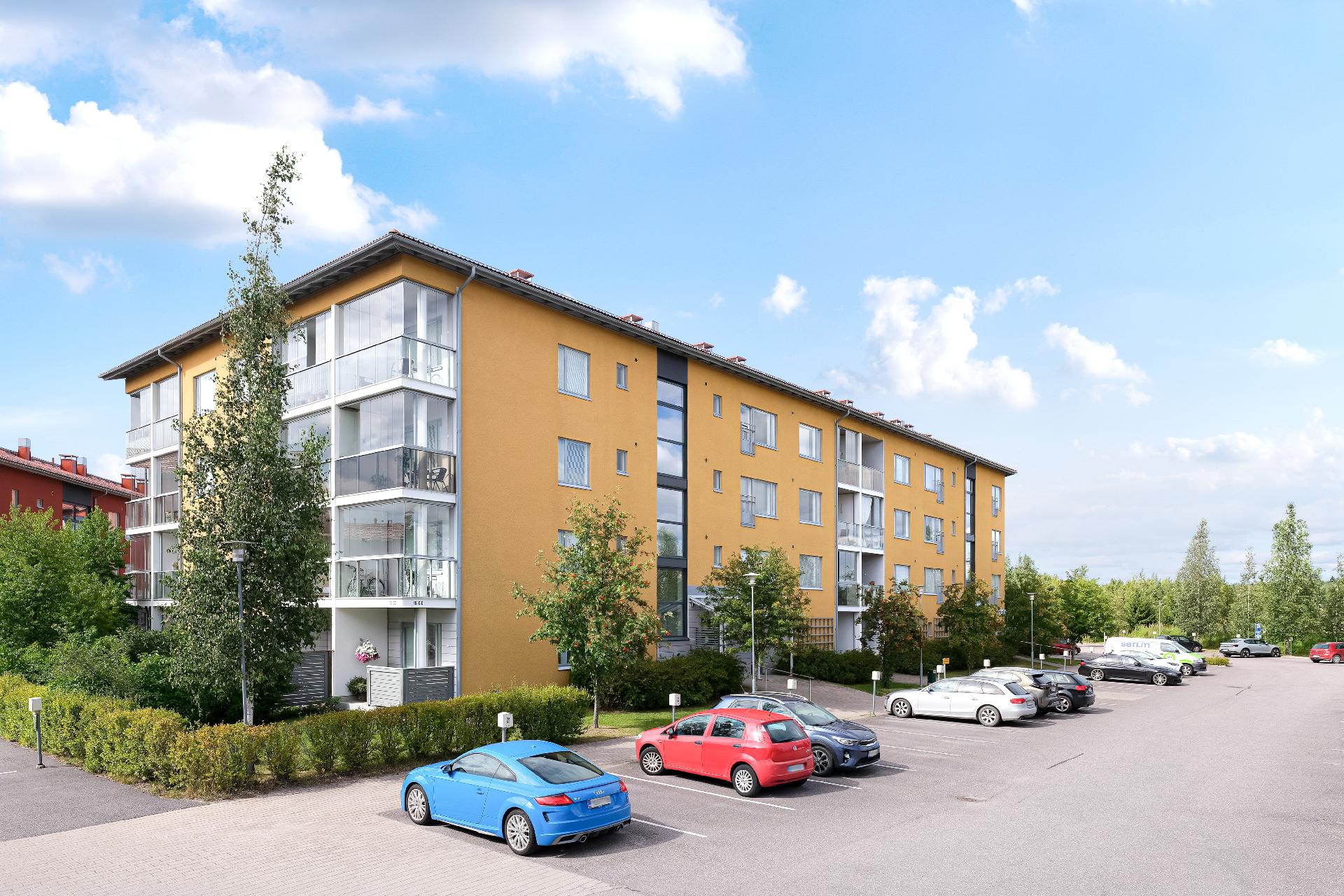 Tarhurintie 16, Hiekkaharju, Vantaa