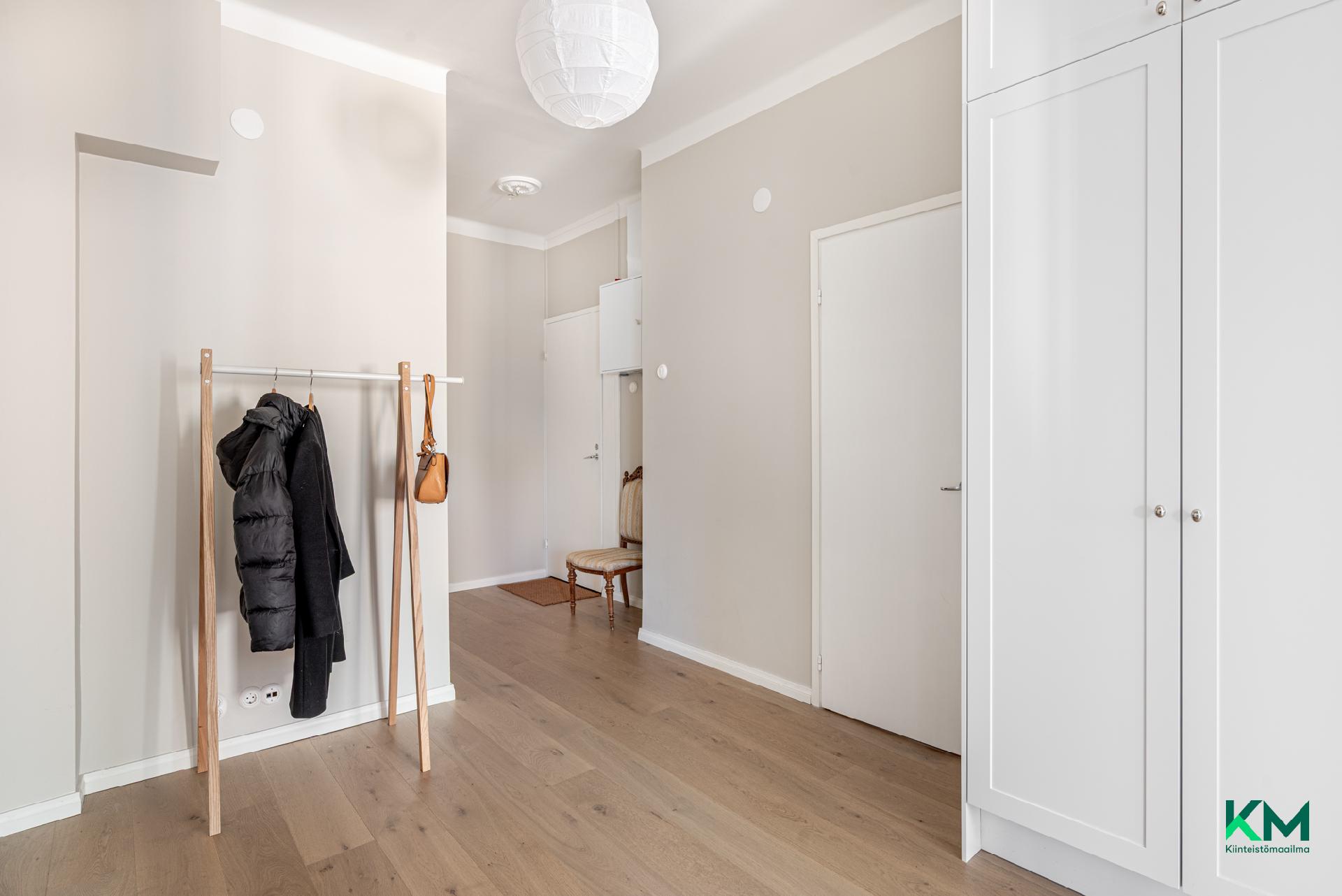 Neitsytpolku 2b, Ullanlinna, Helsinki