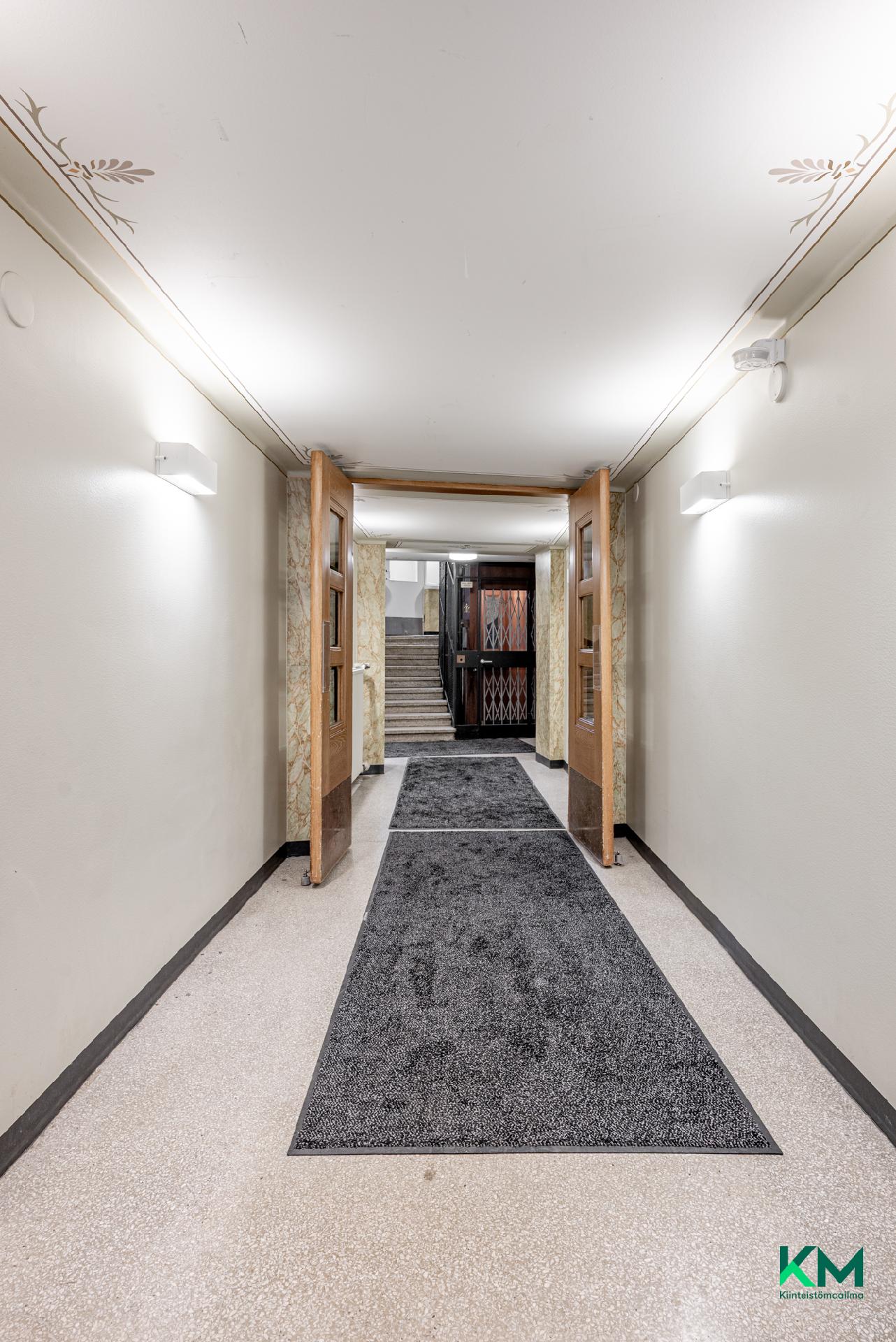 Neitsytpolku 2b, Ullanlinna, Helsinki