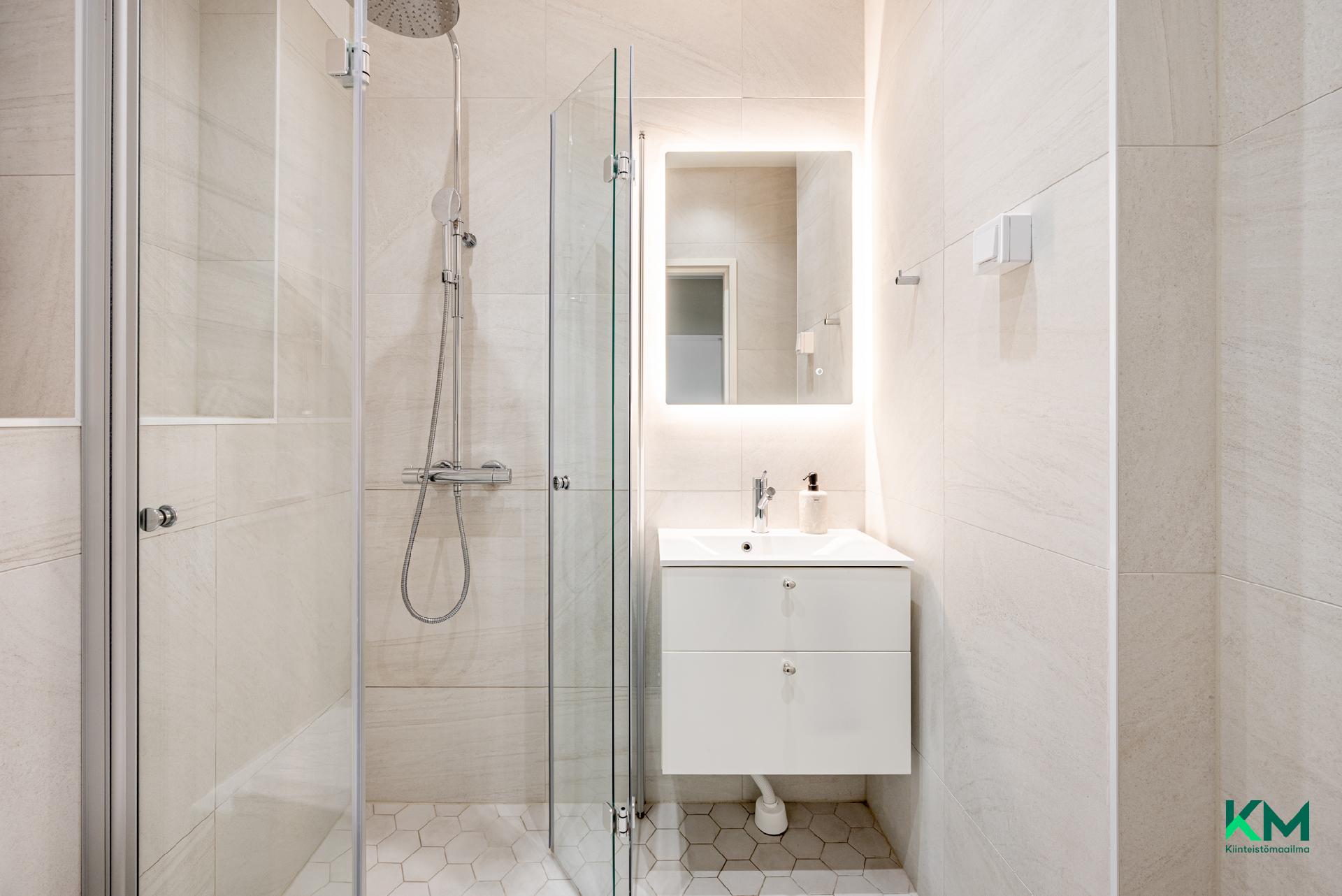 Neitsytpolku 2b, Ullanlinna, Helsinki