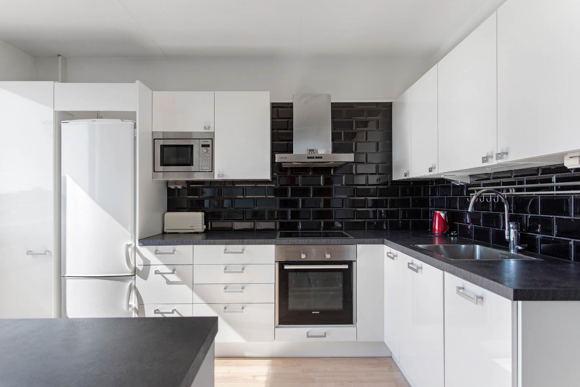 Everstinkuja 5, Perkkaa, Espoo