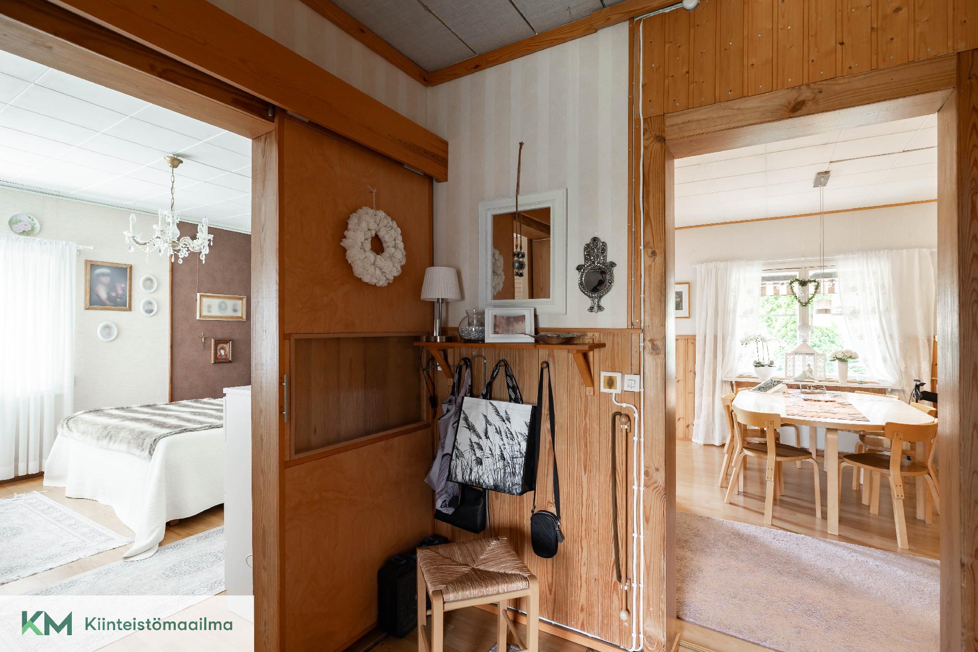 Tyrätaari 13, Juurikorpi, Kotka