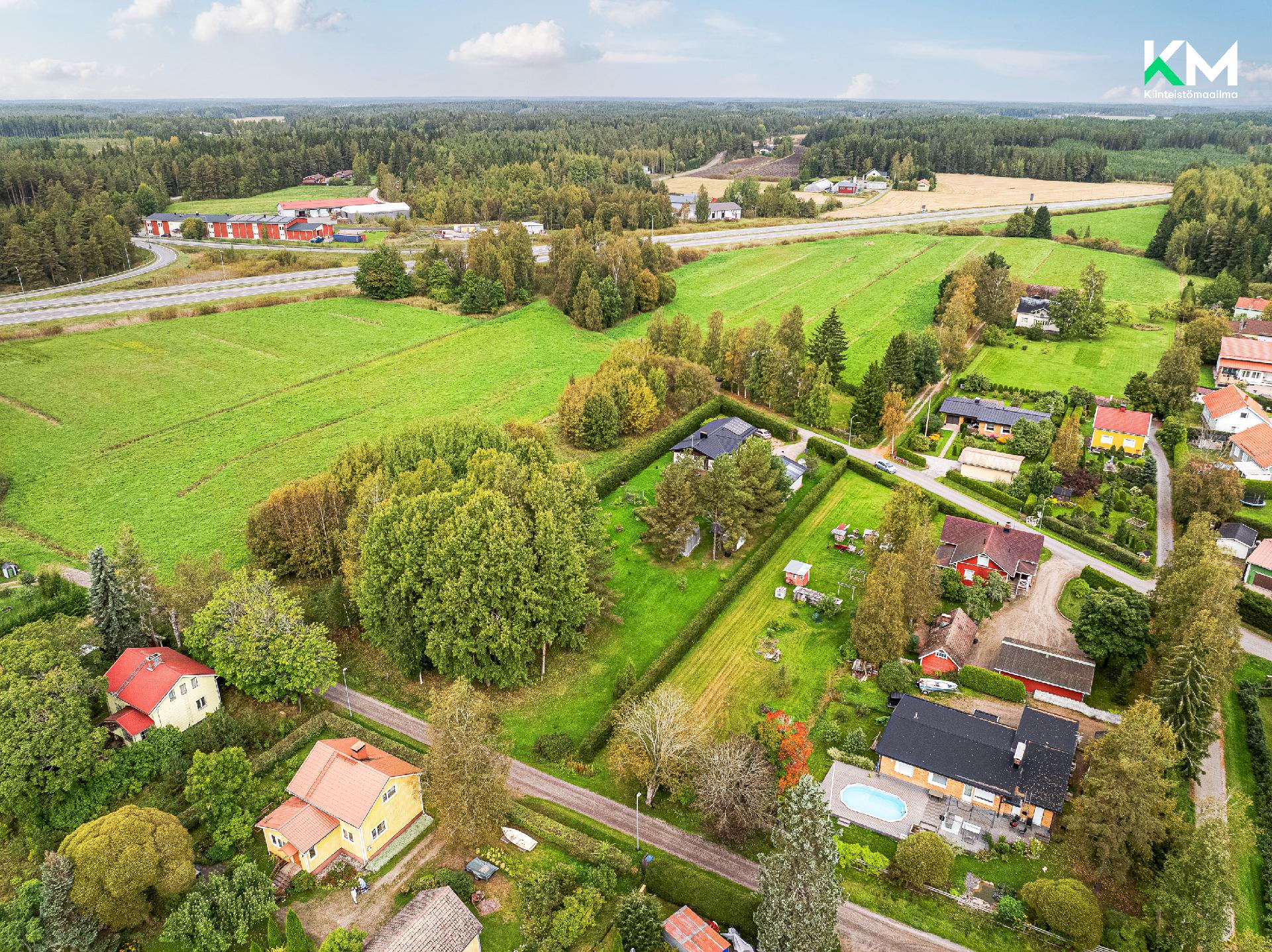 Poikojantie 12, Lieto As, Lieto