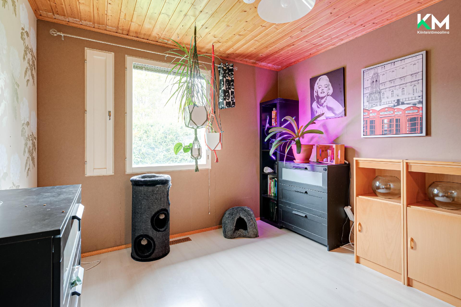 Poikojantie 12, Lieto As, Lieto