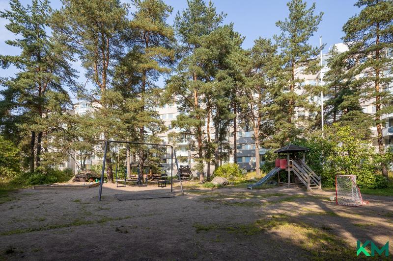 Porintie 2, Munkkivuori, Helsinki