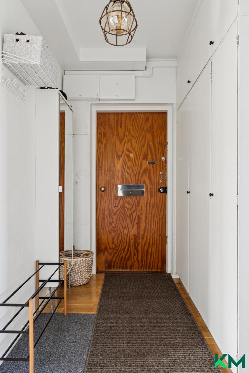 Porintie 2, Munkkivuori, Helsinki