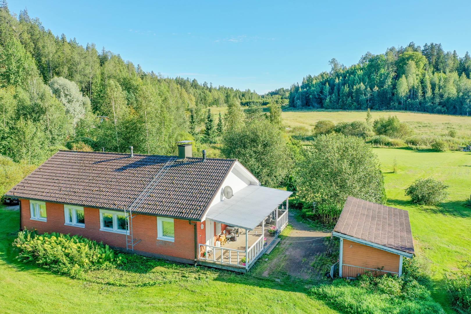 Huopinalho 98, Kahvimaa, Siuntio