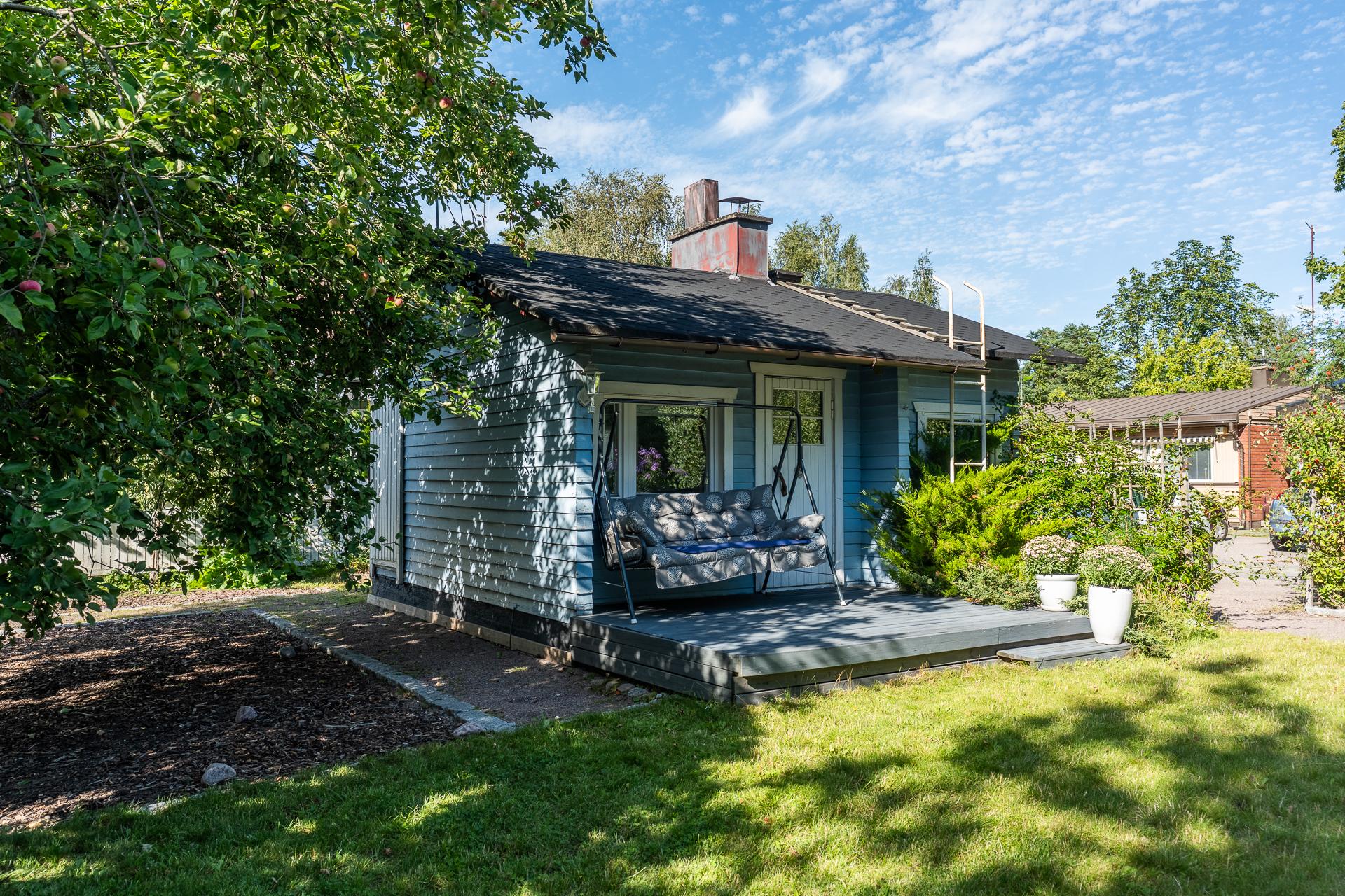 Mäenalus 21, Tapanila, Helsinki