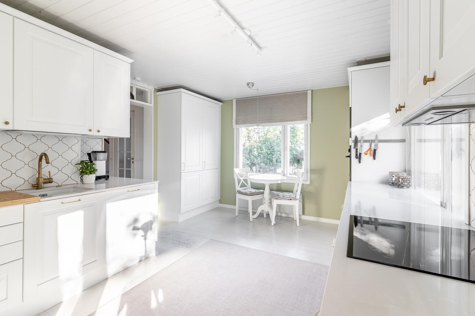 Mäenalus 21, Tapanila, Helsinki