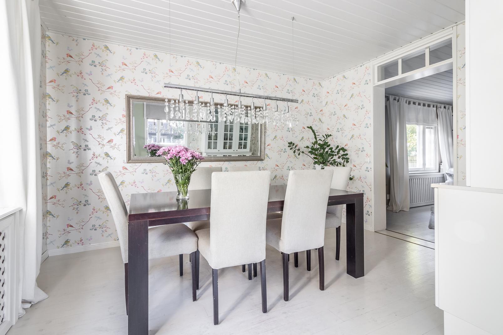 Mäenalus 21, Tapanila, Helsinki