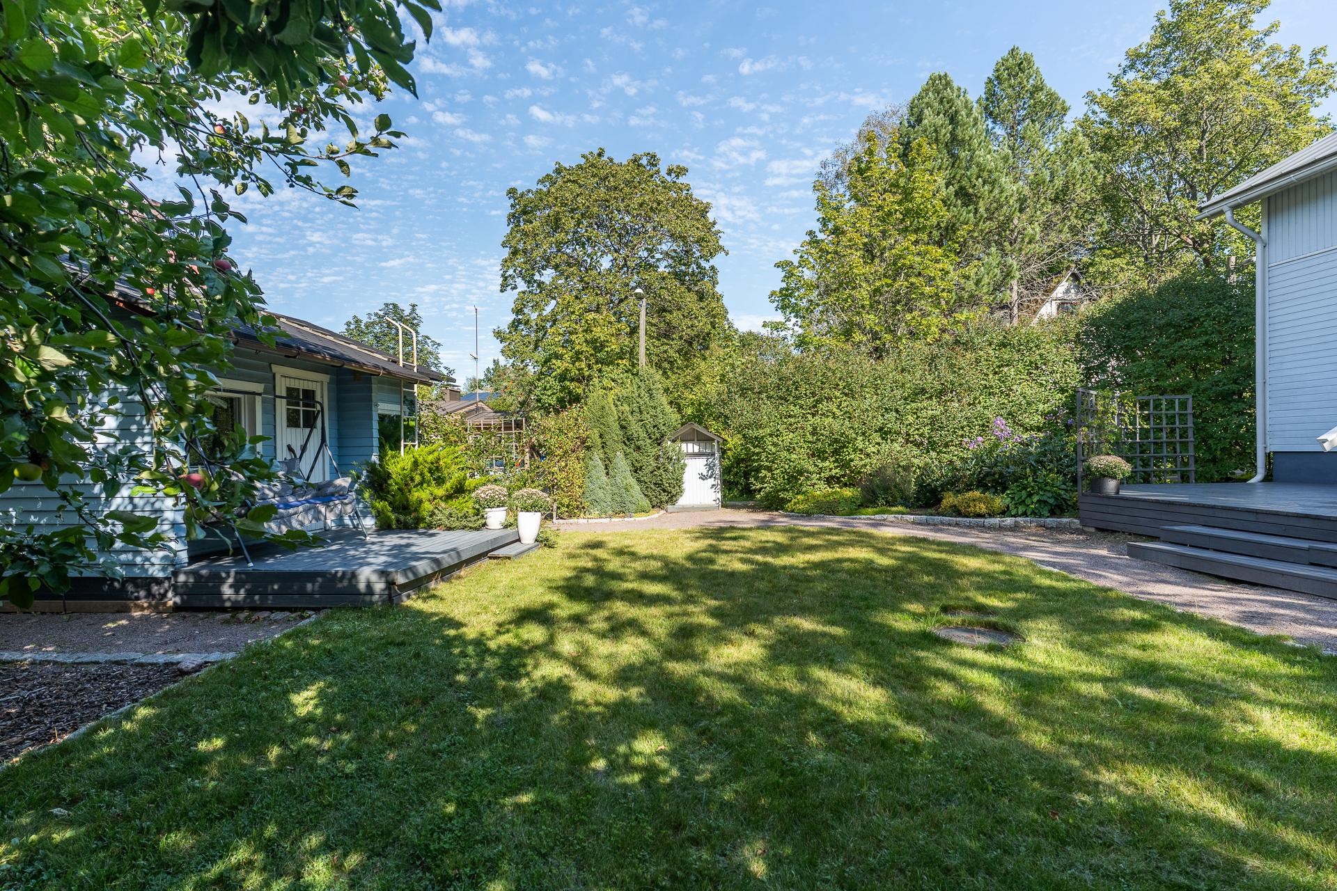 Mäenalus 21, Tapanila, Helsinki