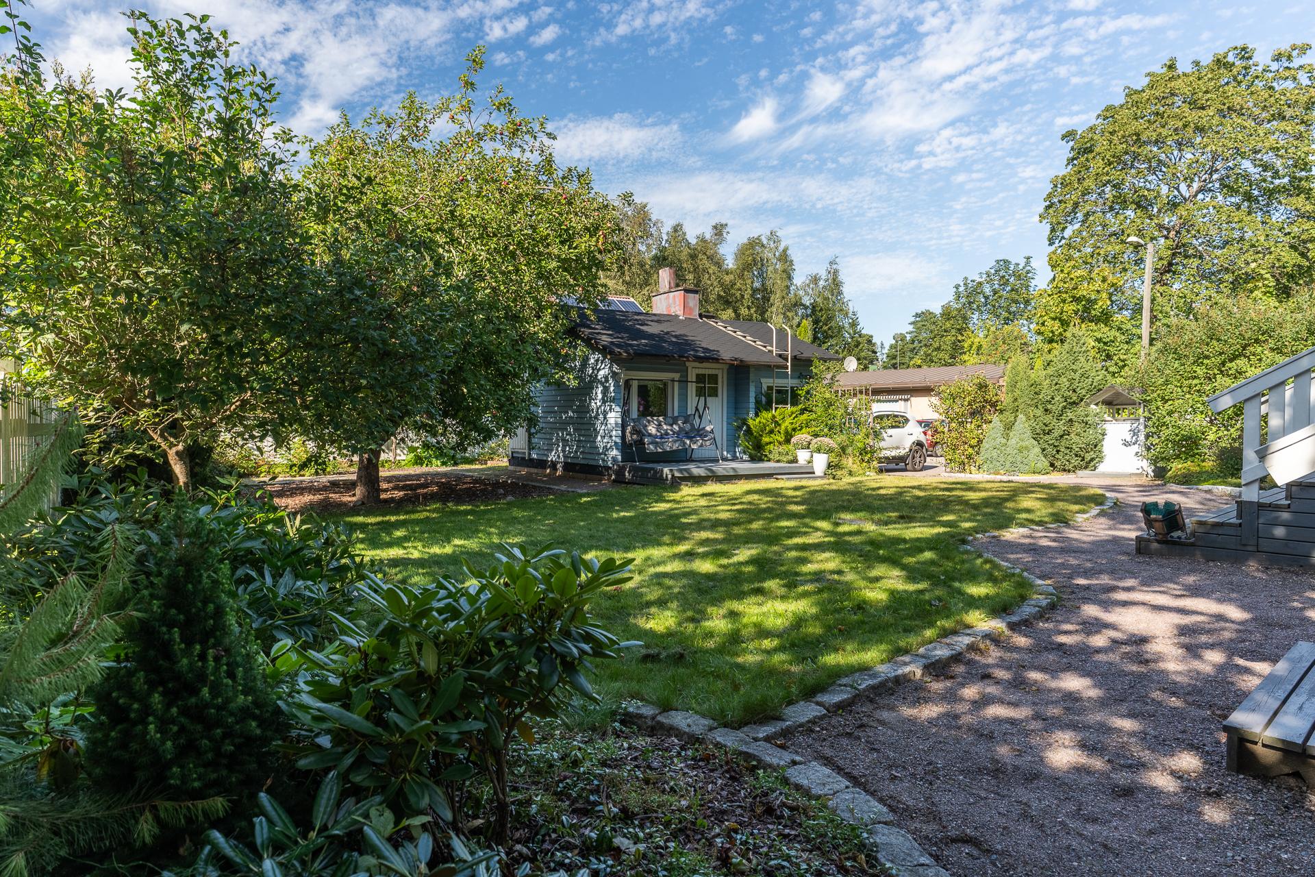 Mäenalus 21, Tapanila, Helsinki