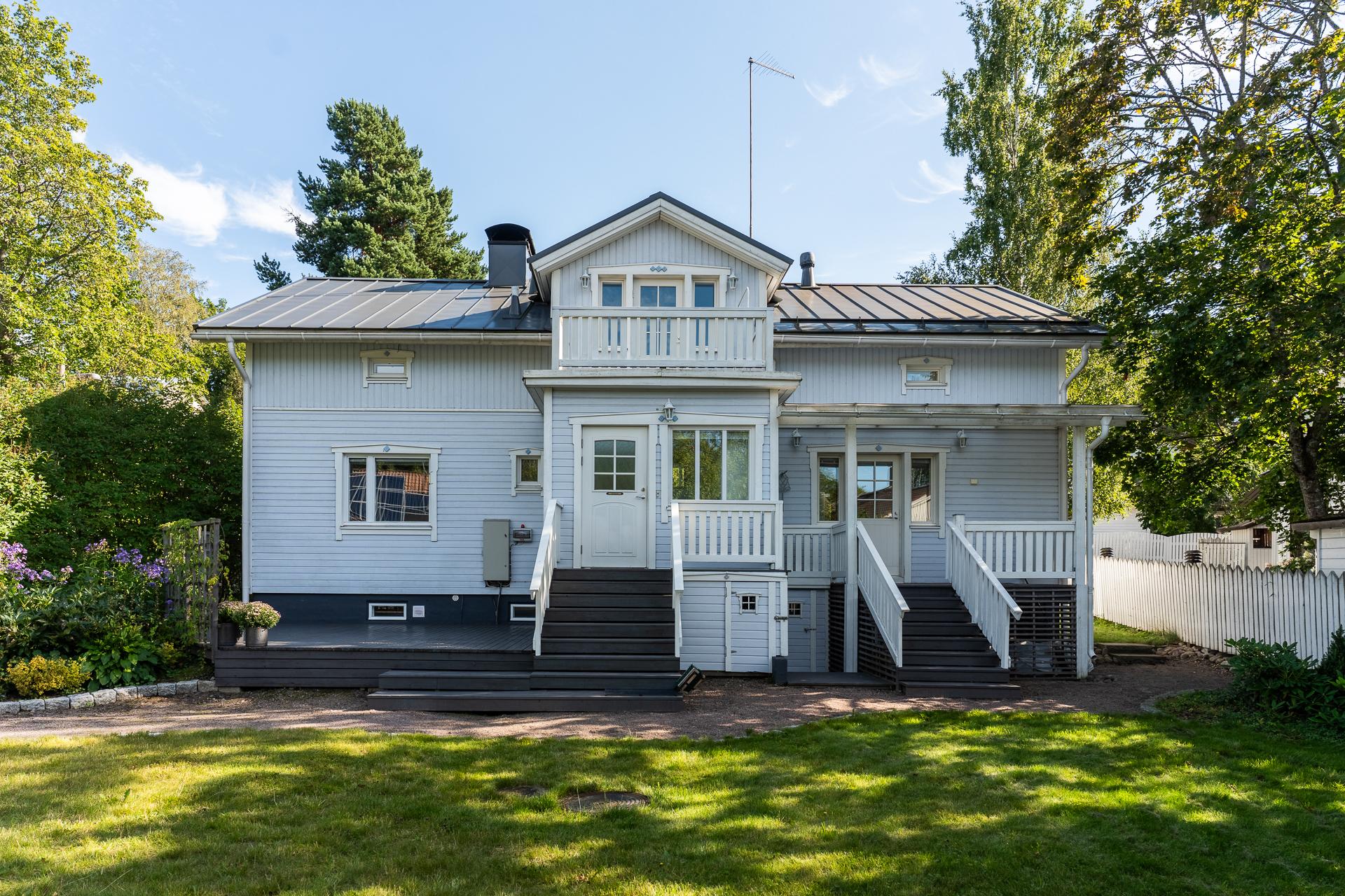 Mäenalus 21, Tapanila, Helsinki