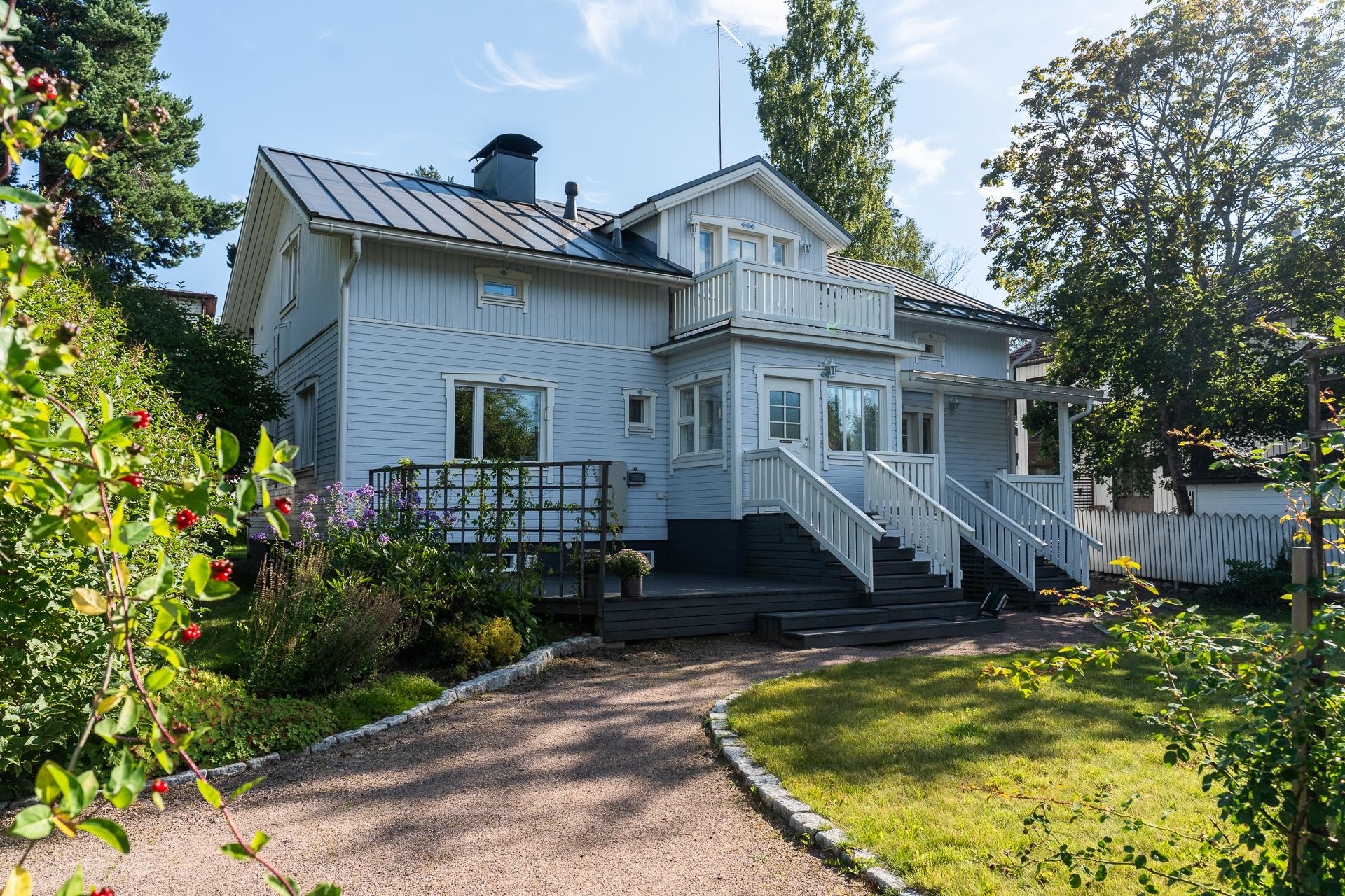 Mäenalus 21, Tapanila, Helsinki