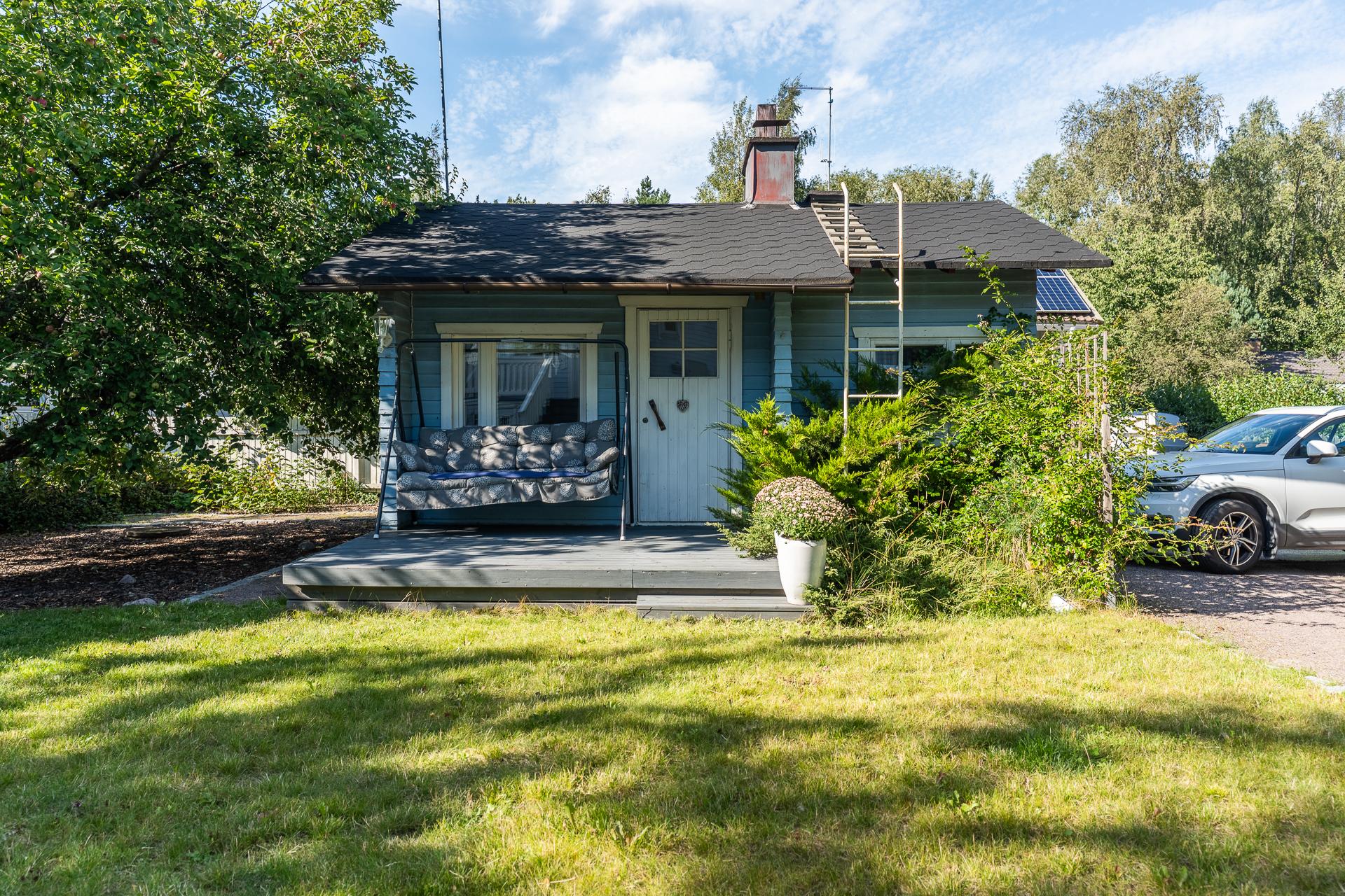 Mäenalus 21, Tapanila, Helsinki