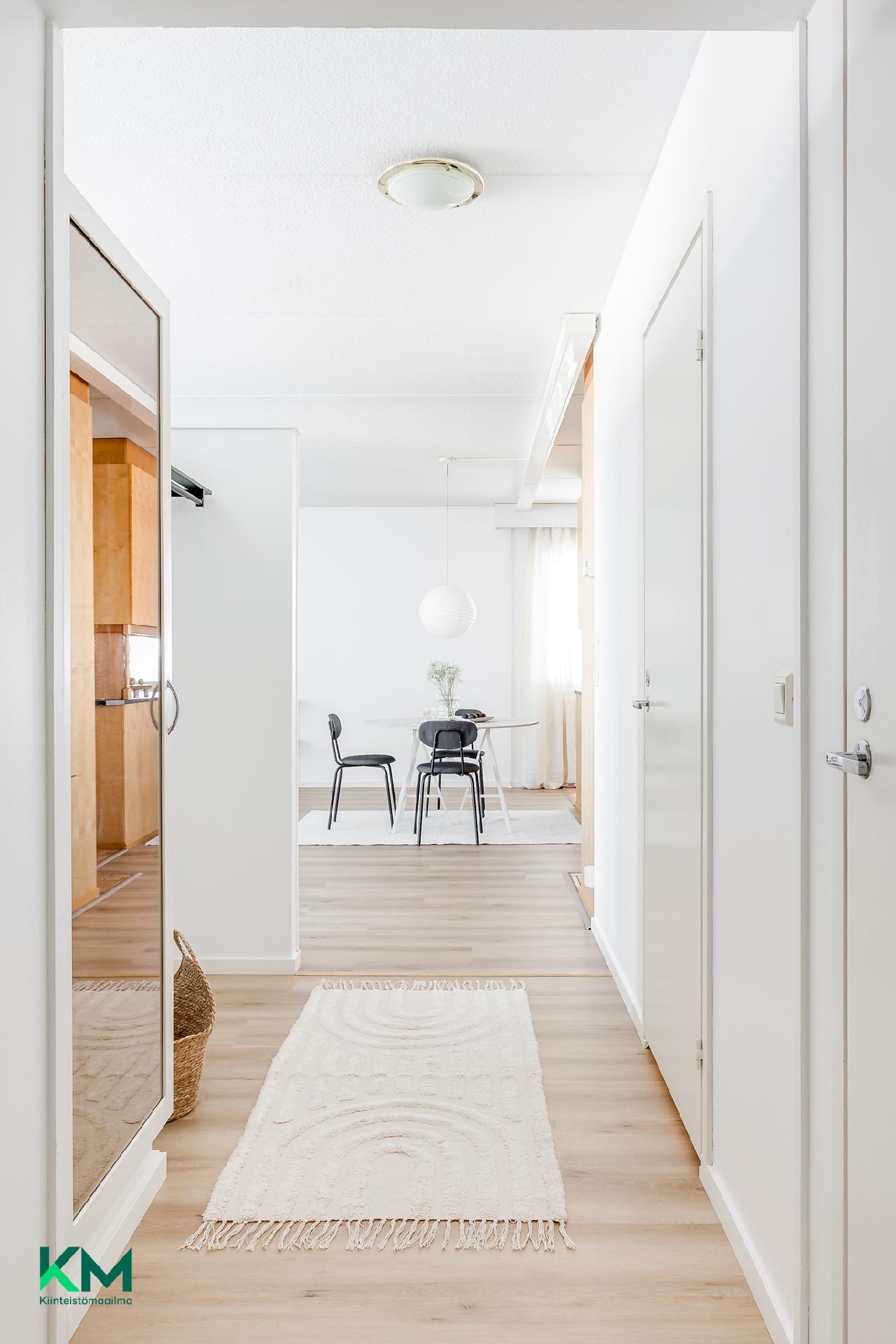 Kuivastie 12, Länsi-Tuira, Oulu