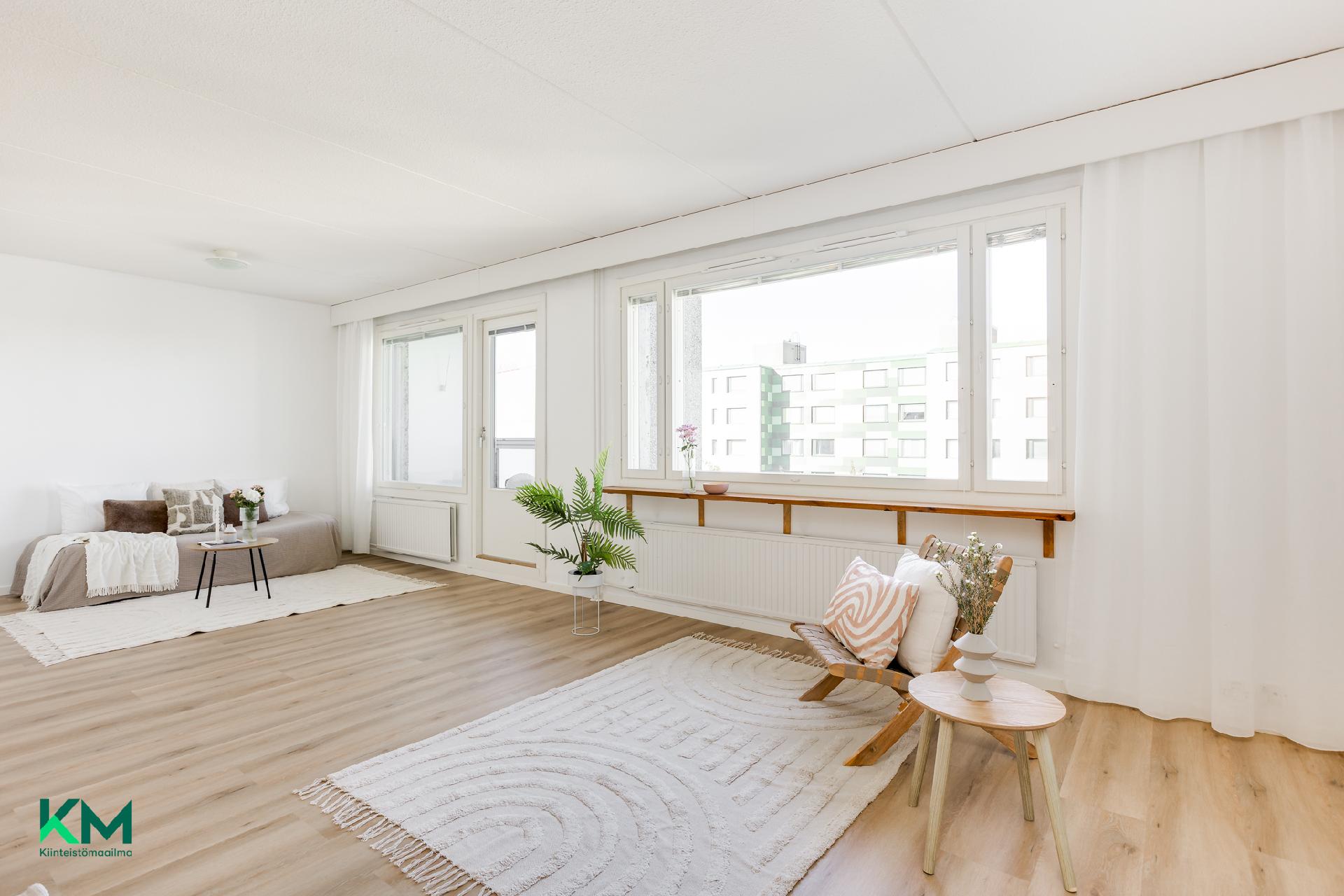 Kuivastie 12, Länsi-Tuira, Oulu