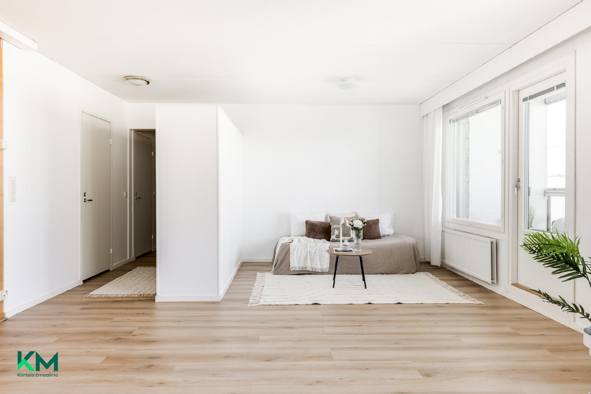 Kuivastie 12, Länsi-Tuira, Oulu