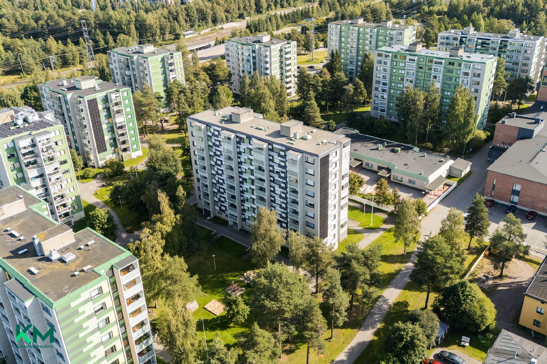 Kuivastie 12, Länsi-Tuira, Oulu