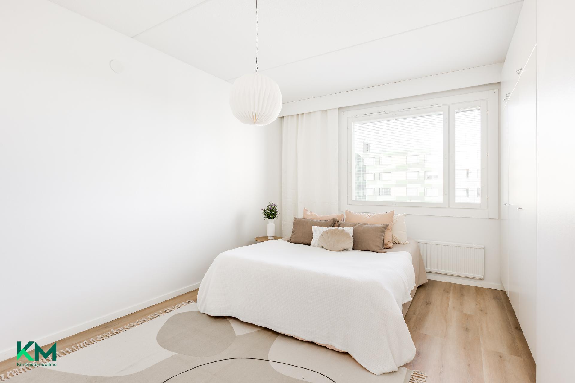 Kuivastie 12, Länsi-Tuira, Oulu