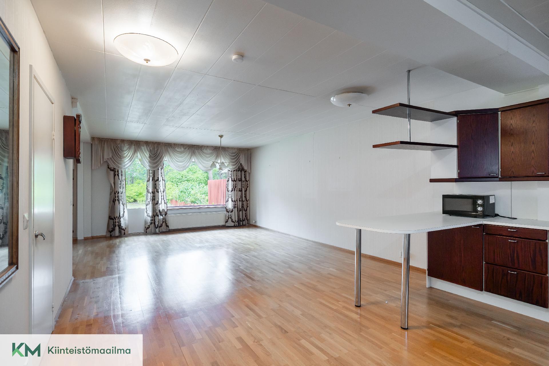 Korpikuusentie 2, Aittakorpi, Kotka