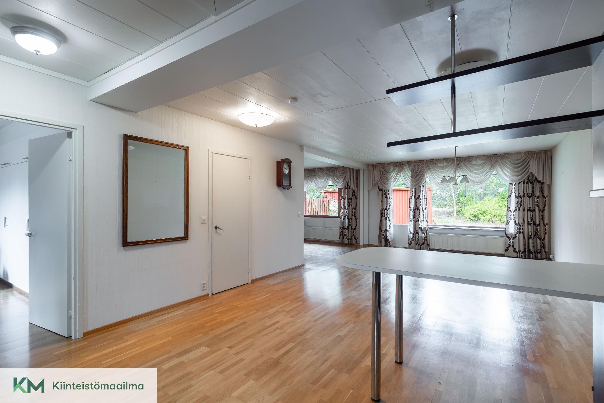 Korpikuusentie 2, Aittakorpi, Kotka