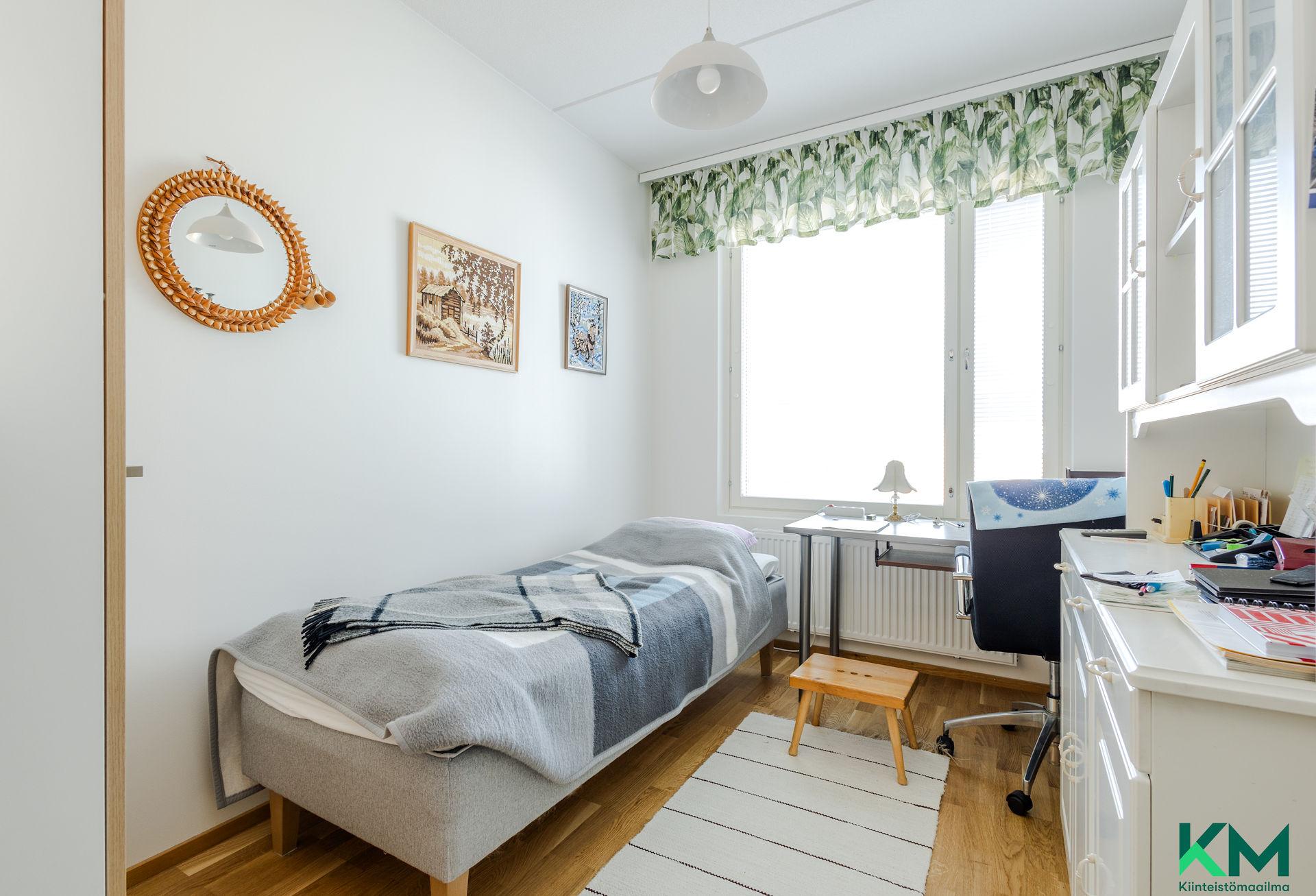 Vahva-Jussin lenkki 21, Asemantausta, Lahti