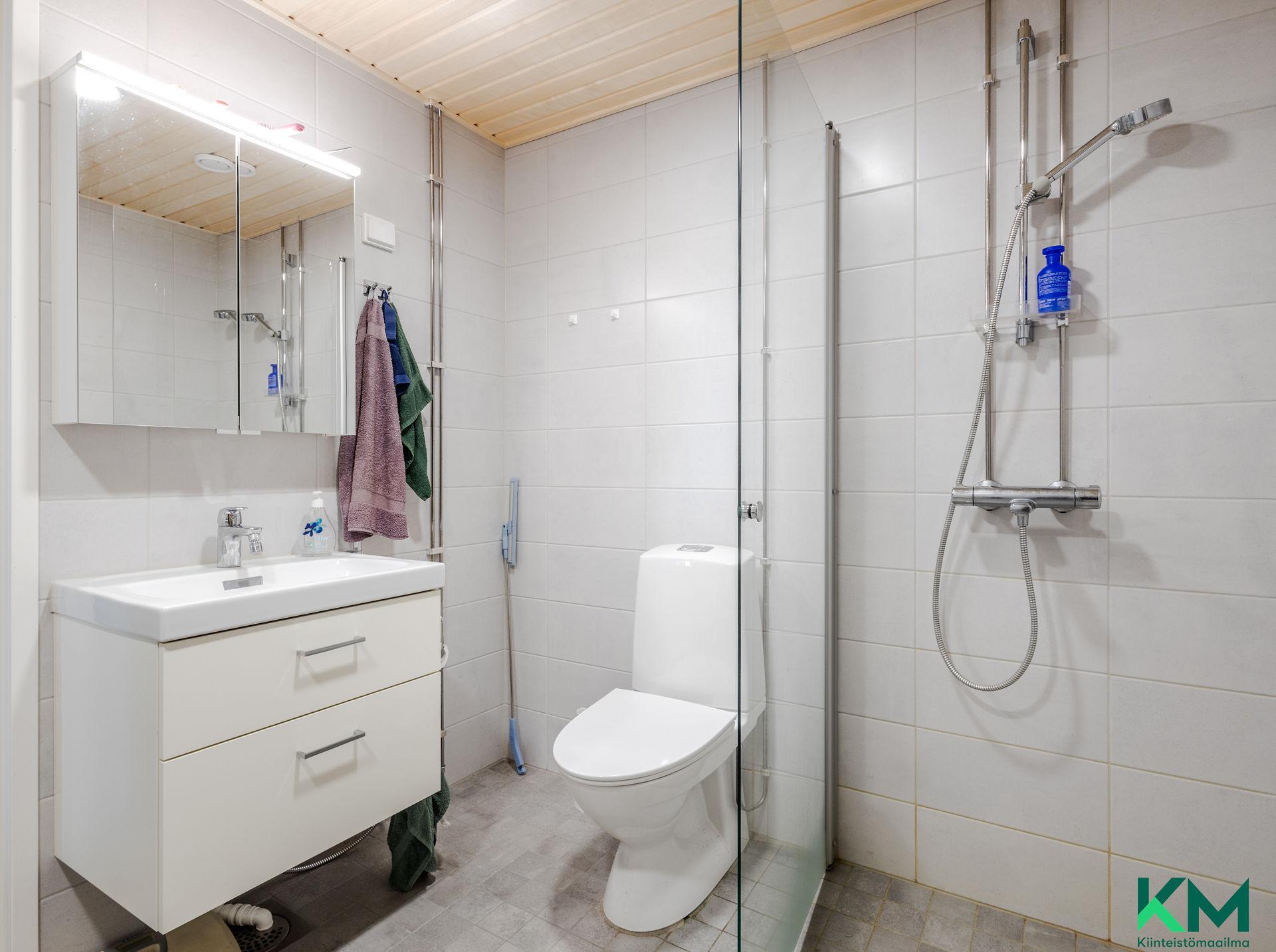 Vahva-Jussin lenkki 21, Asemantausta, Lahti