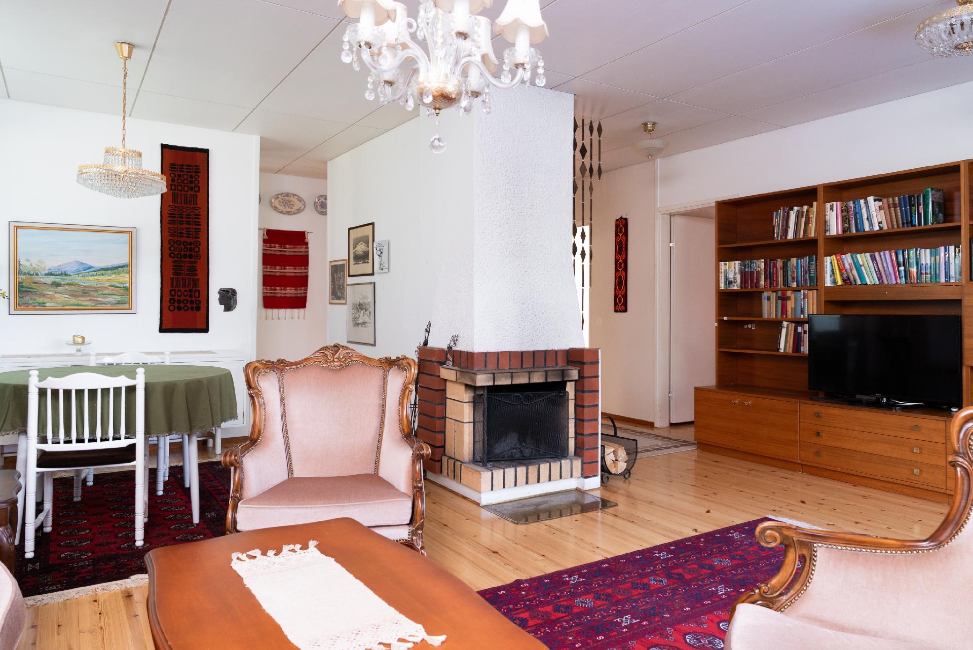 olohuoneesta ruokailutilaan