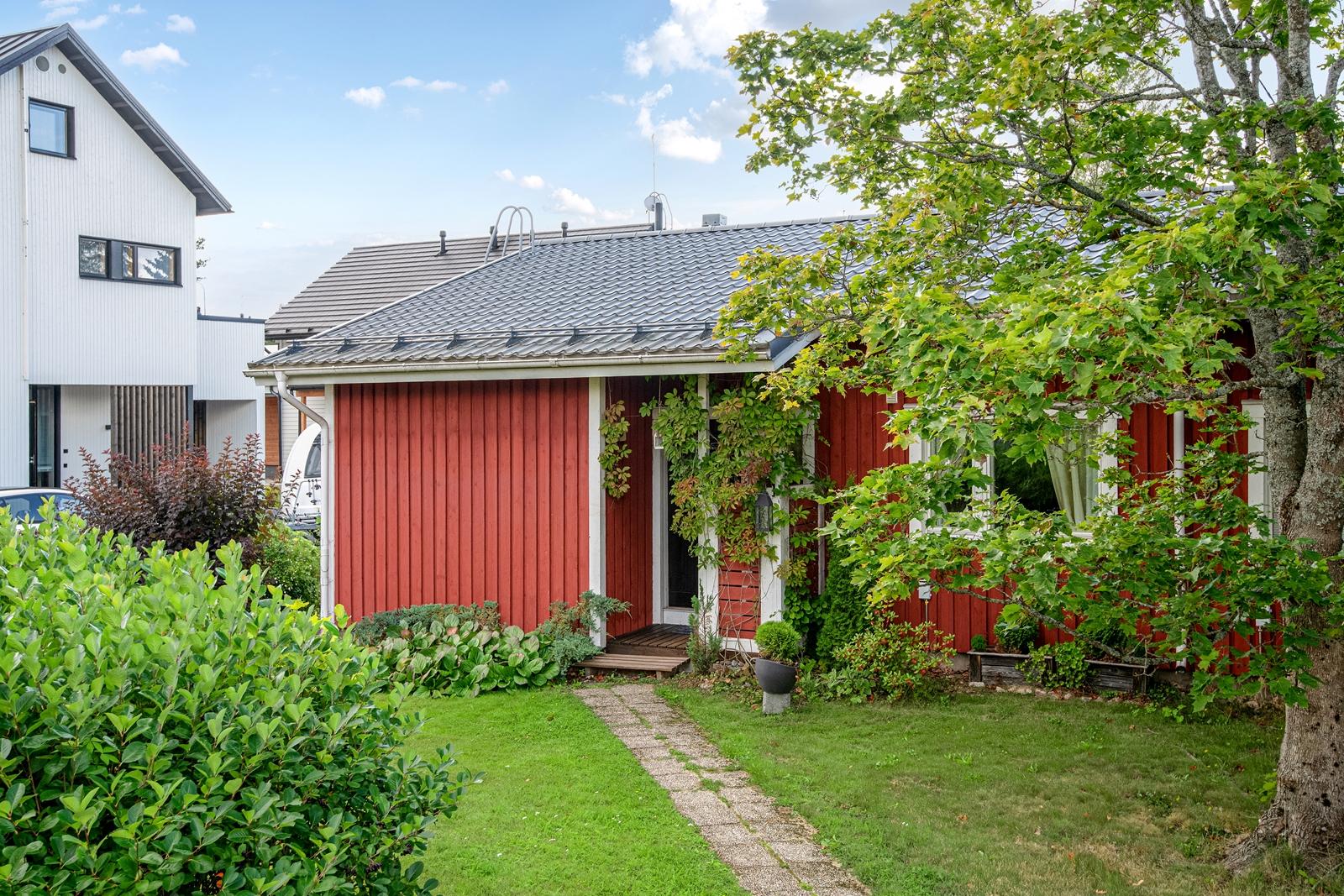 Lähdeniityntie 4 C, Tapaninkylä, Helsinki