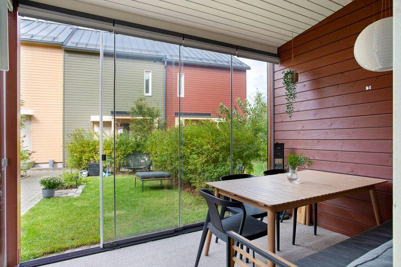 Neitoperhosentie 9, Honkasuo, Helsinki