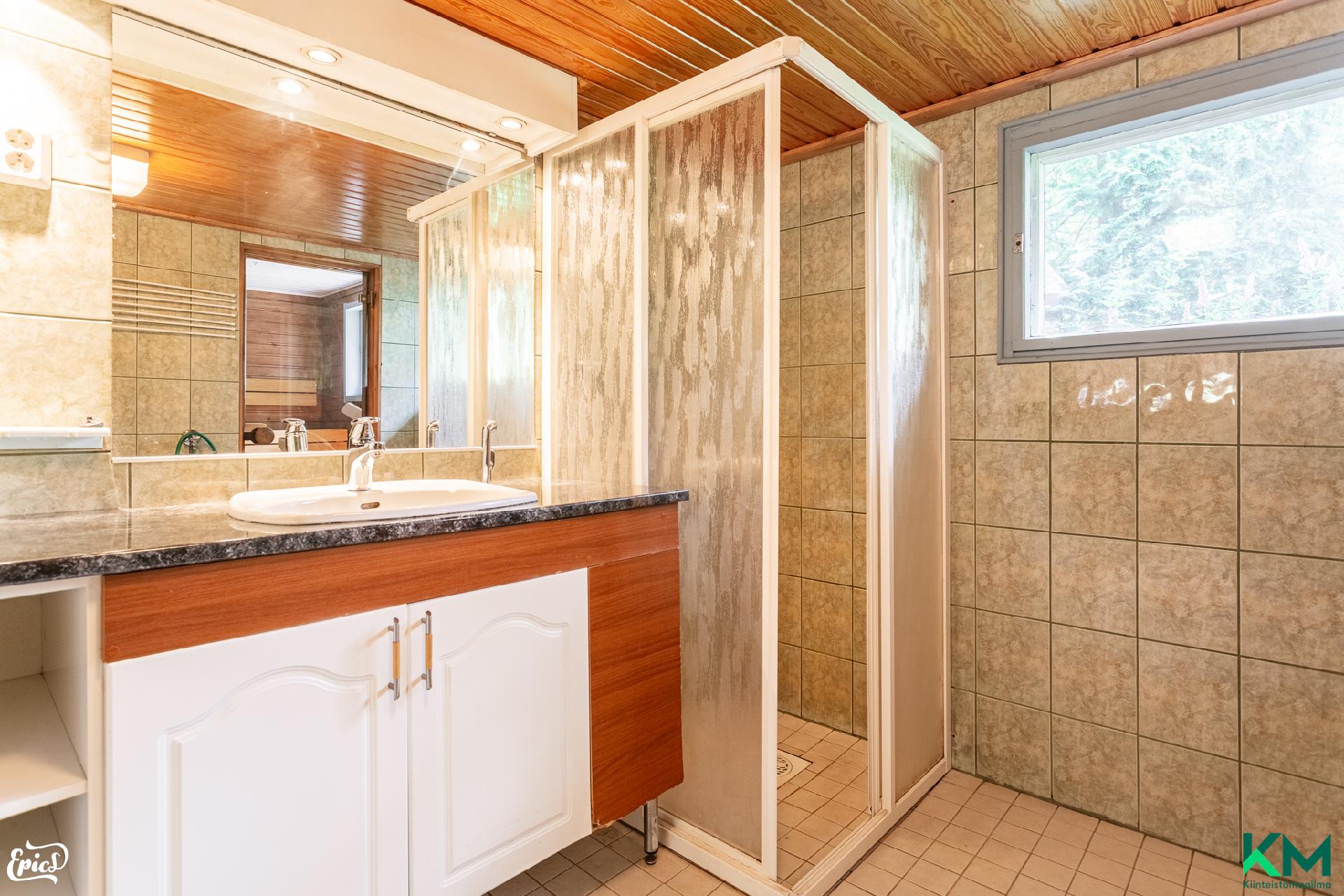 Pirttilahdentie 4, Sääksjärvi, Lempäälä