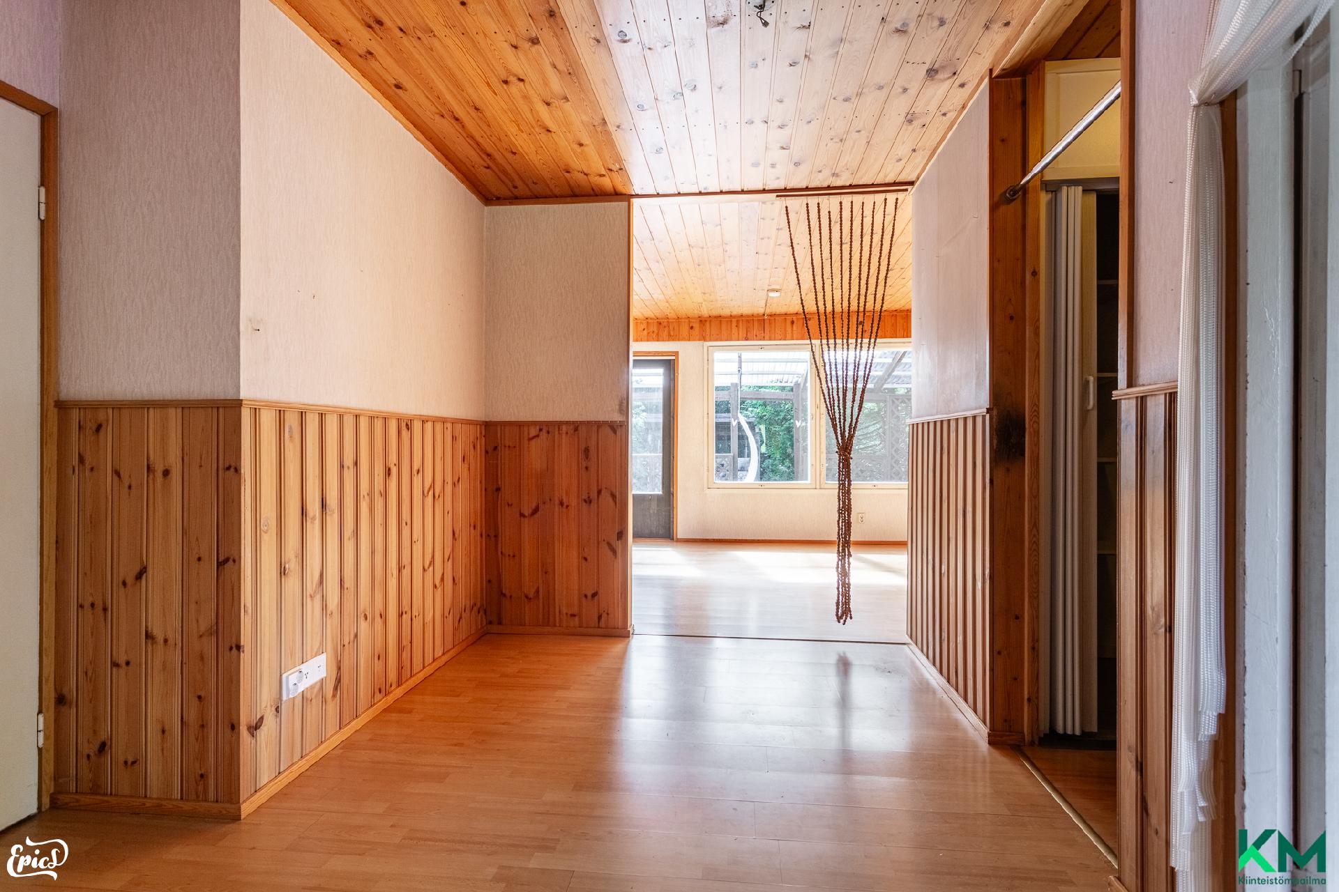 Pirttilahdentie 4, Sääksjärvi, Lempäälä