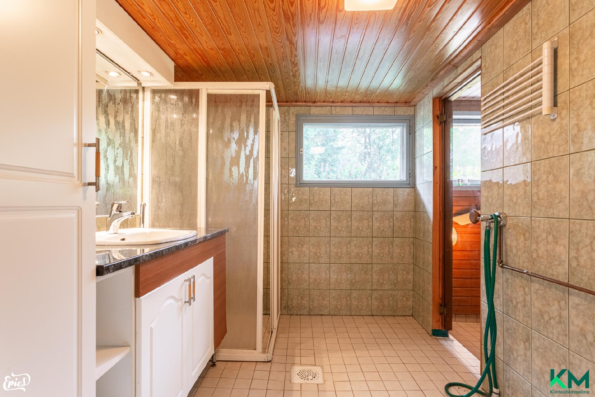 Pirttilahdentie 4, Sääksjärvi, Lempäälä