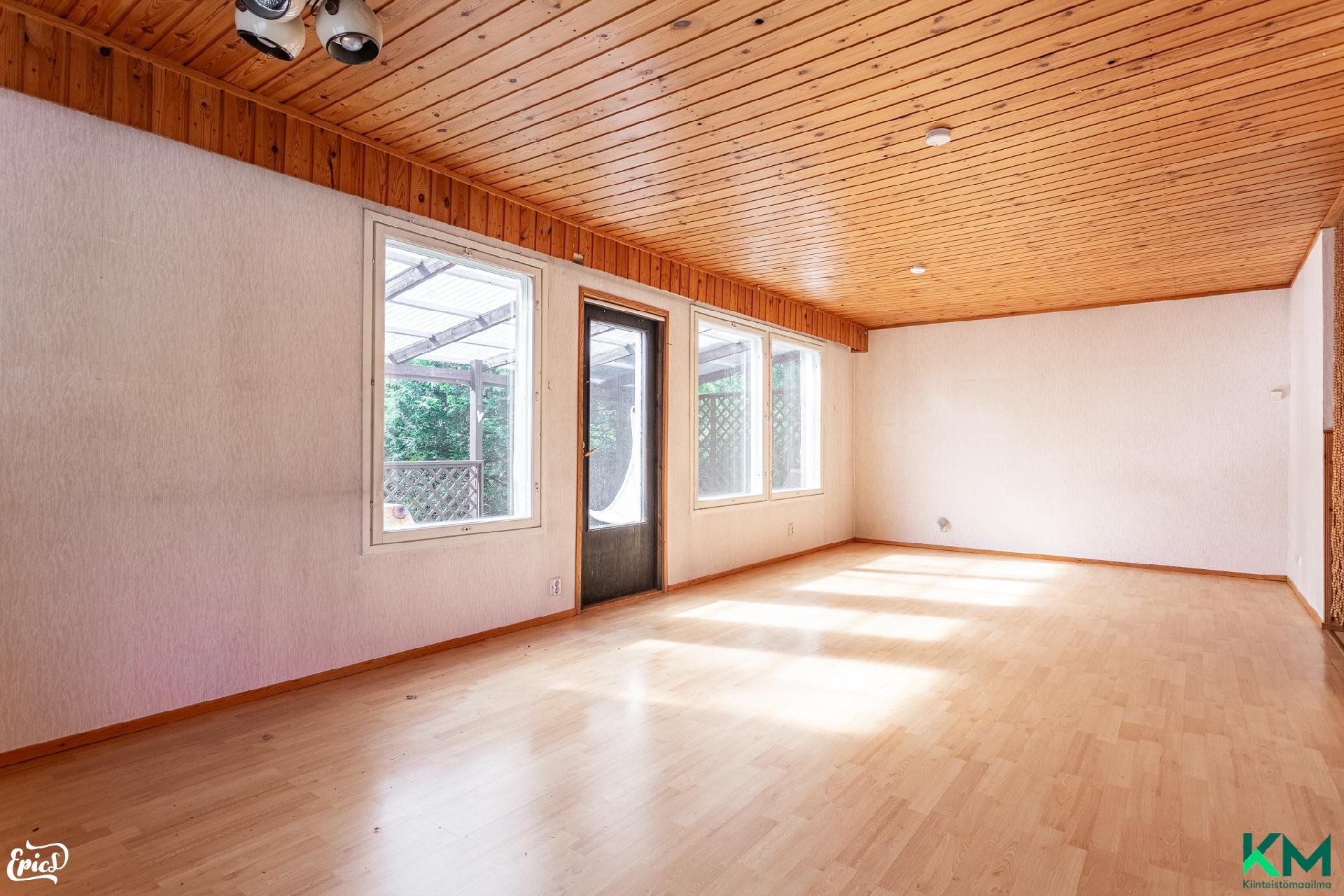 Pirttilahdentie 4, Sääksjärvi, Lempäälä