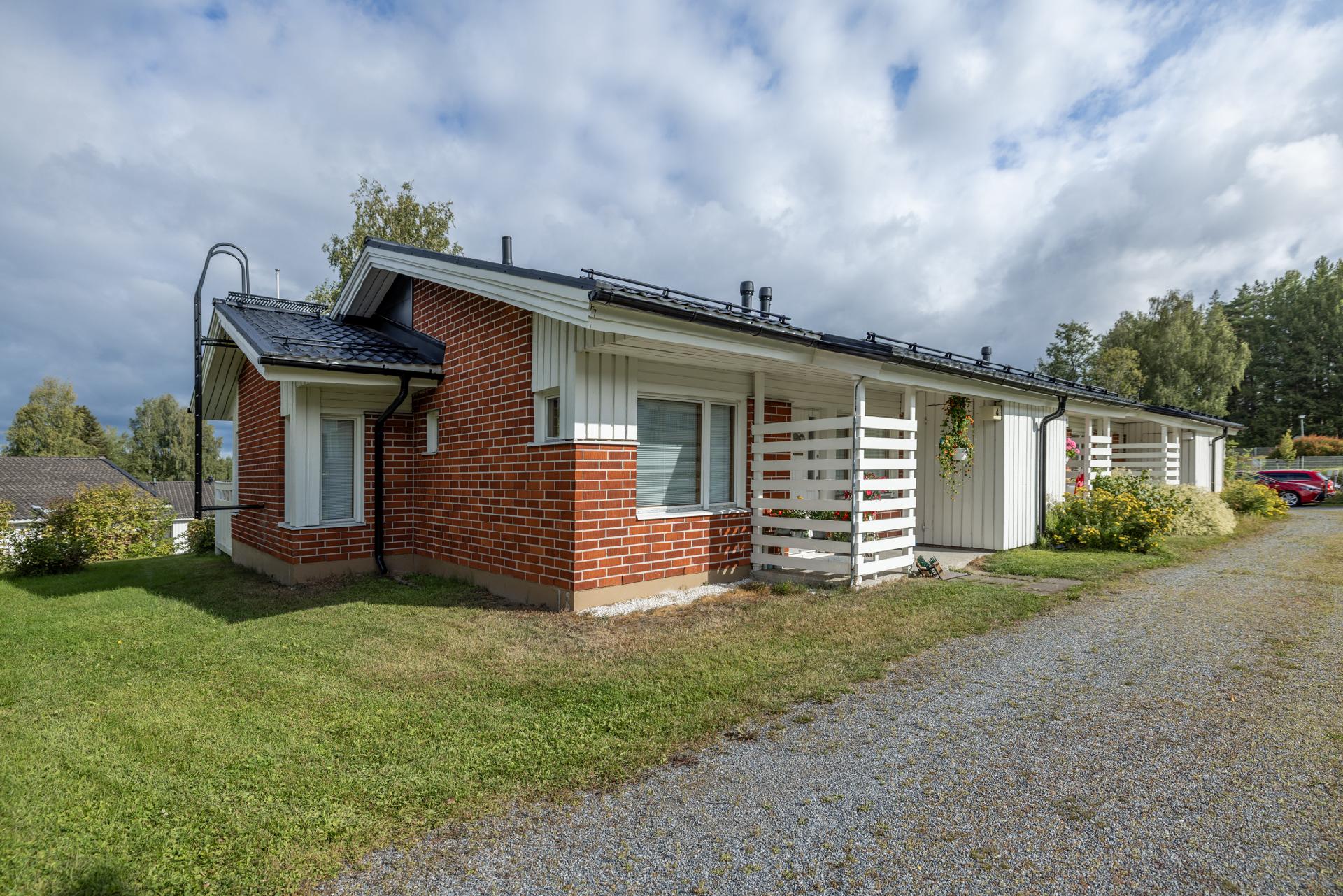 Rauhallinen päätyhuoneisto