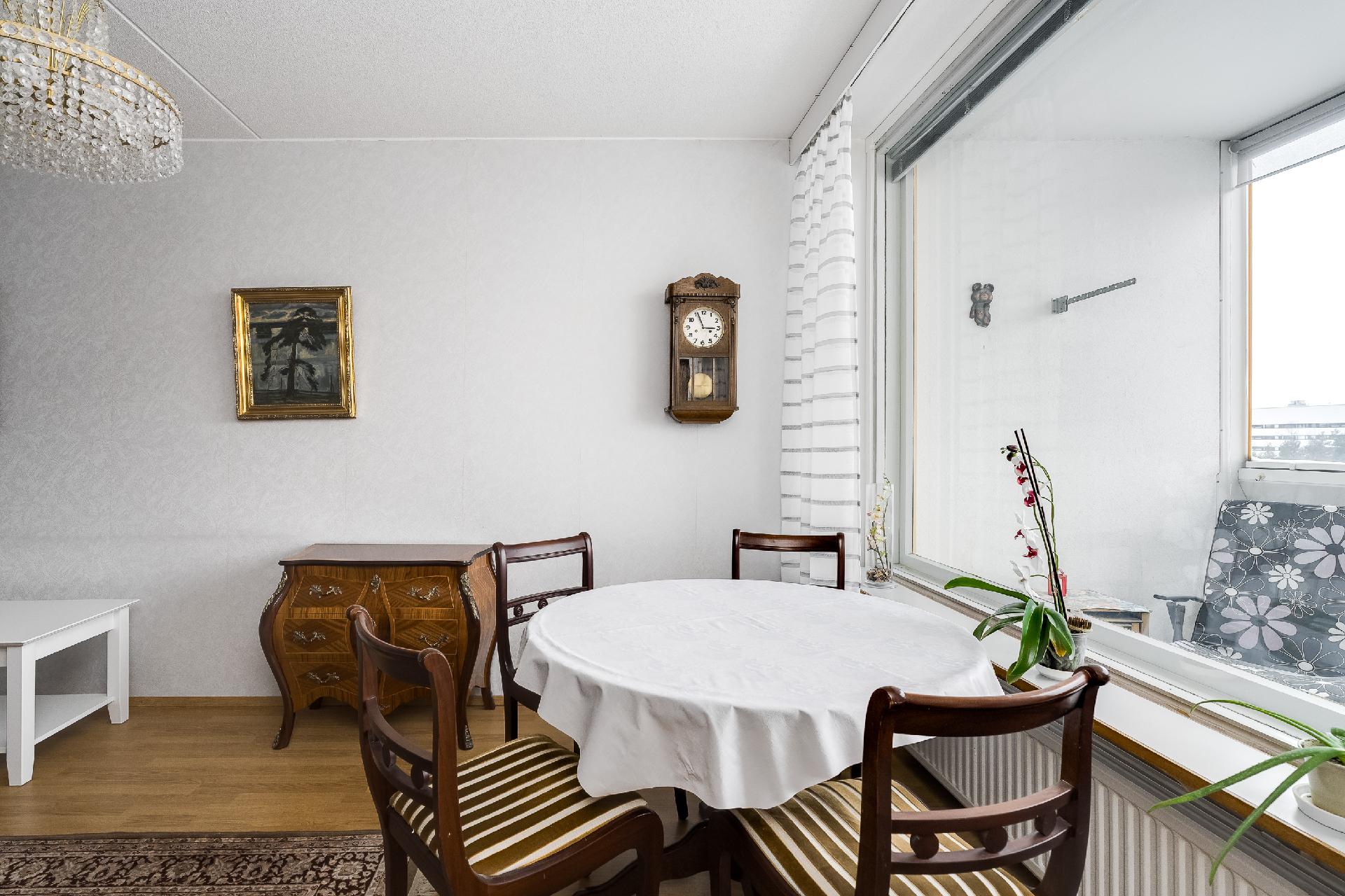 Kontulankaari 2, Kontula, Helsinki