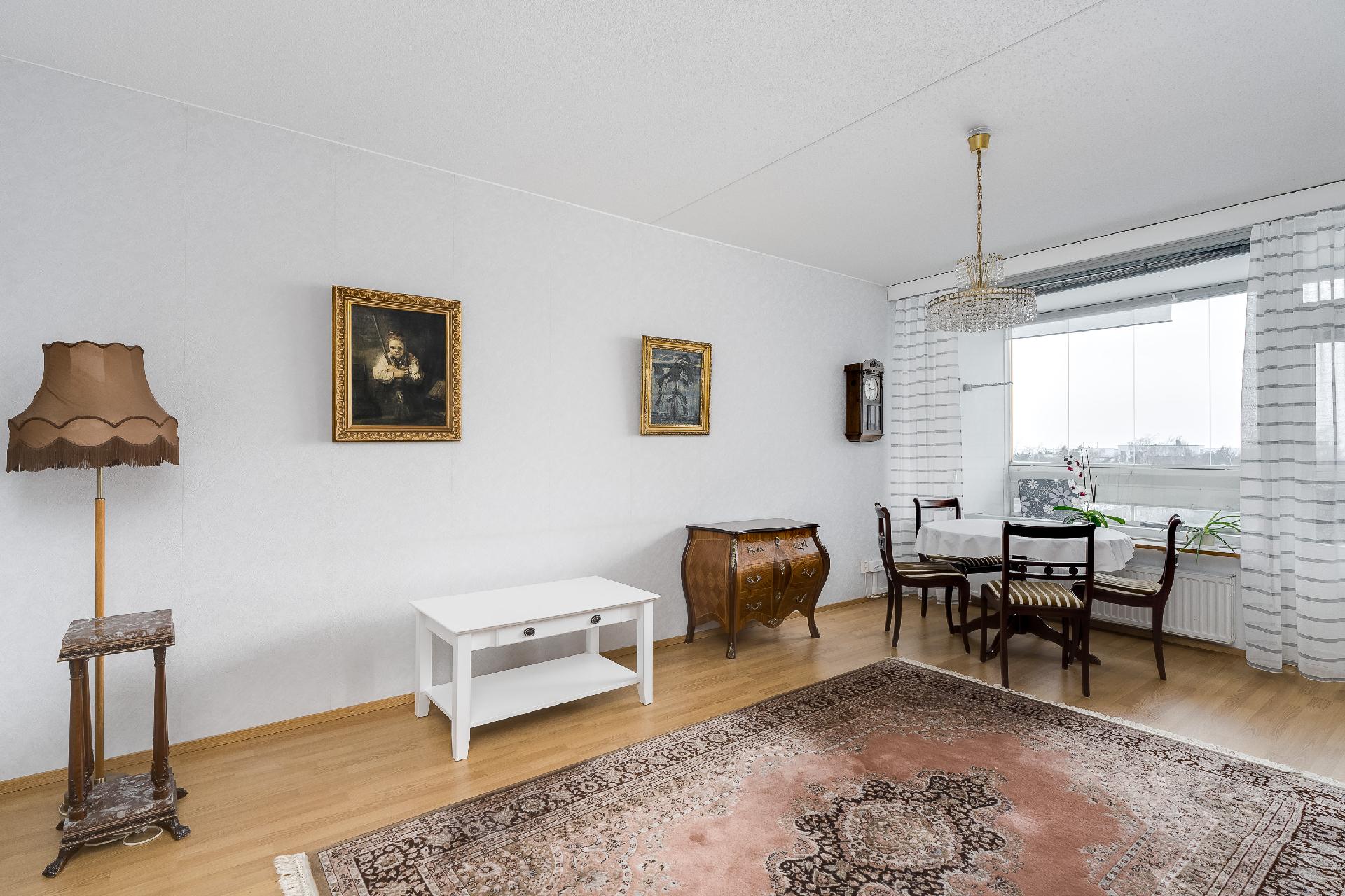 Kontulankaari 2, Kontula, Helsinki